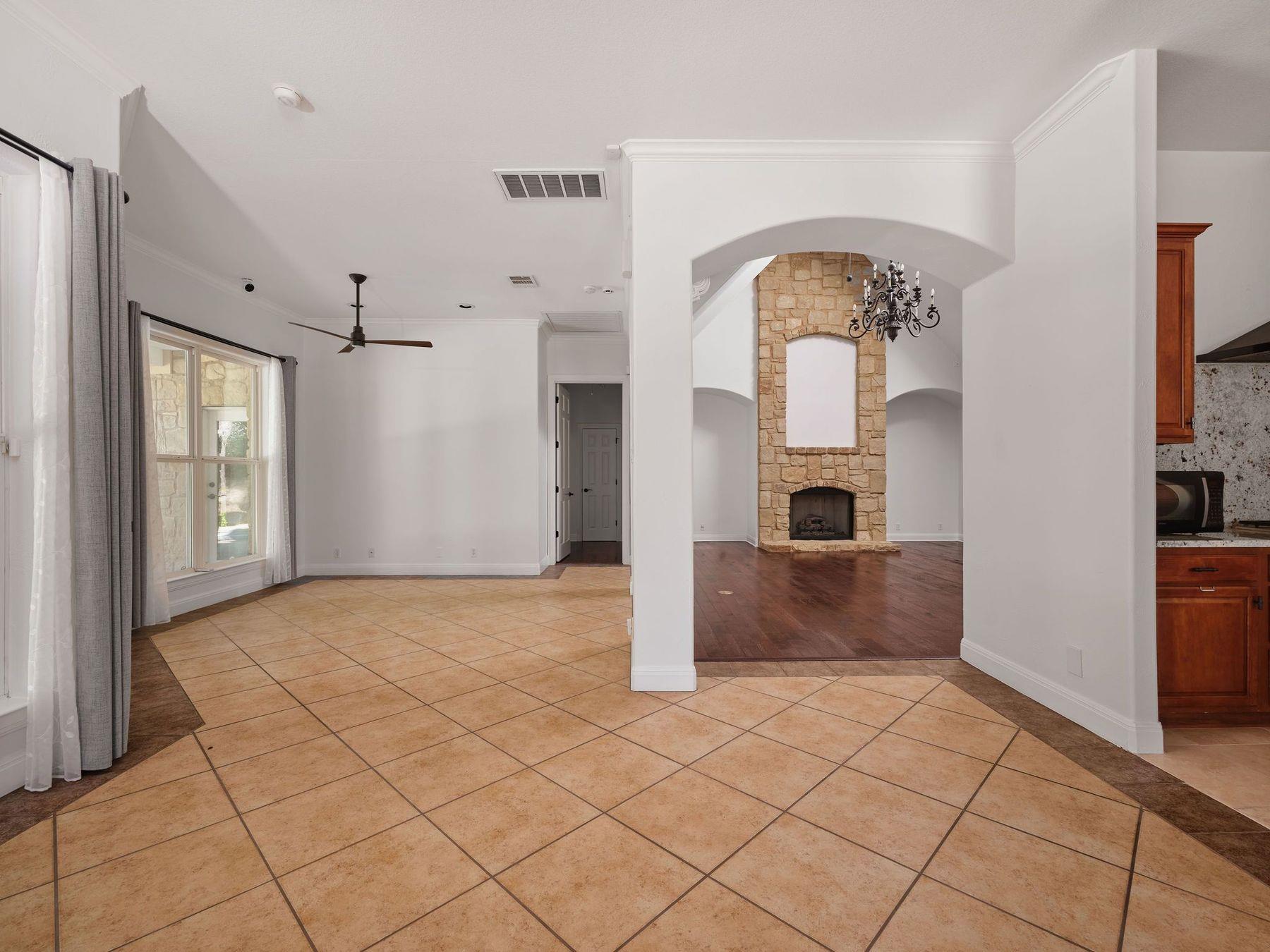 5612 Bonnell Vista ST