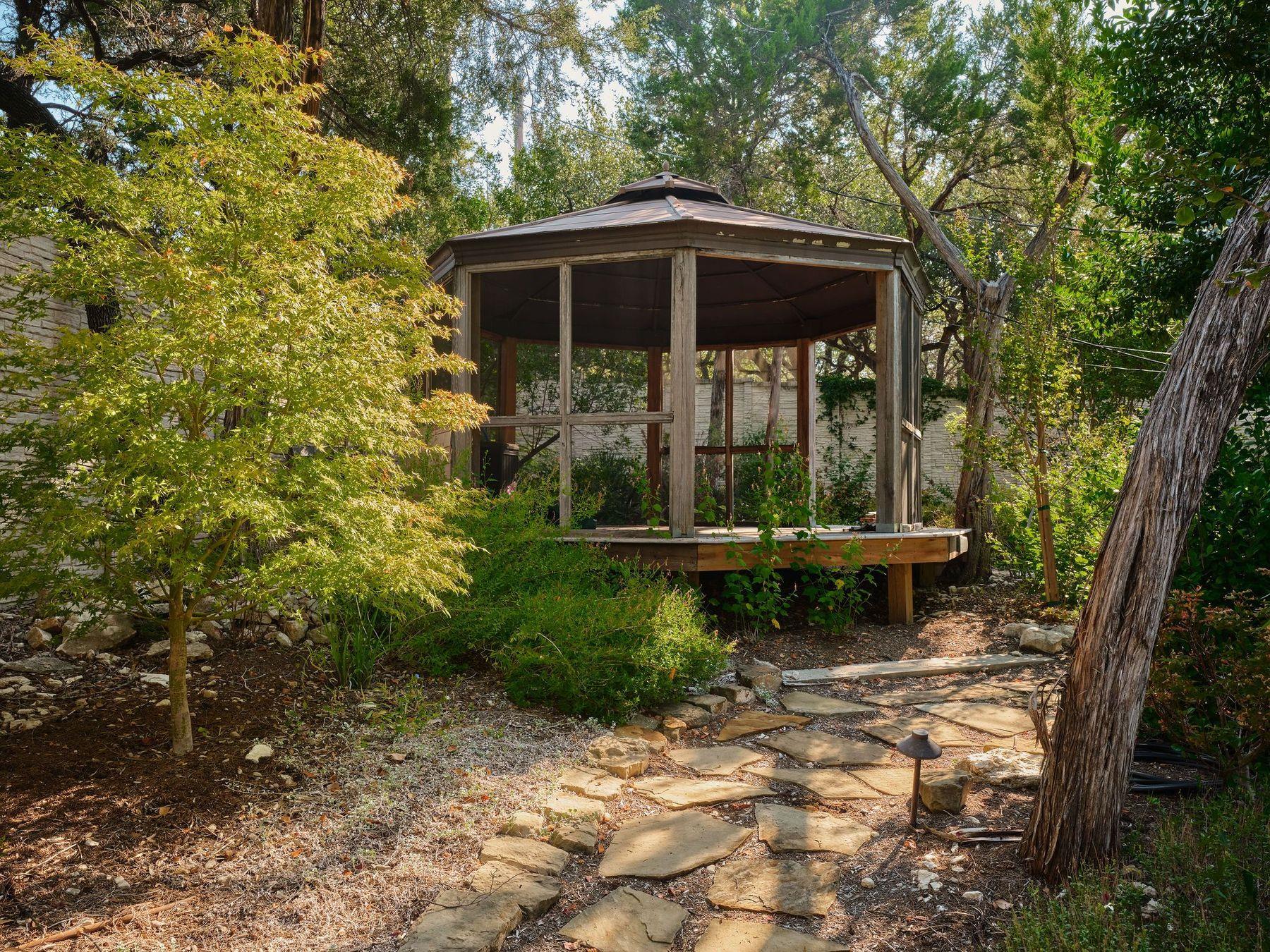 5612 Bonnell Vista ST