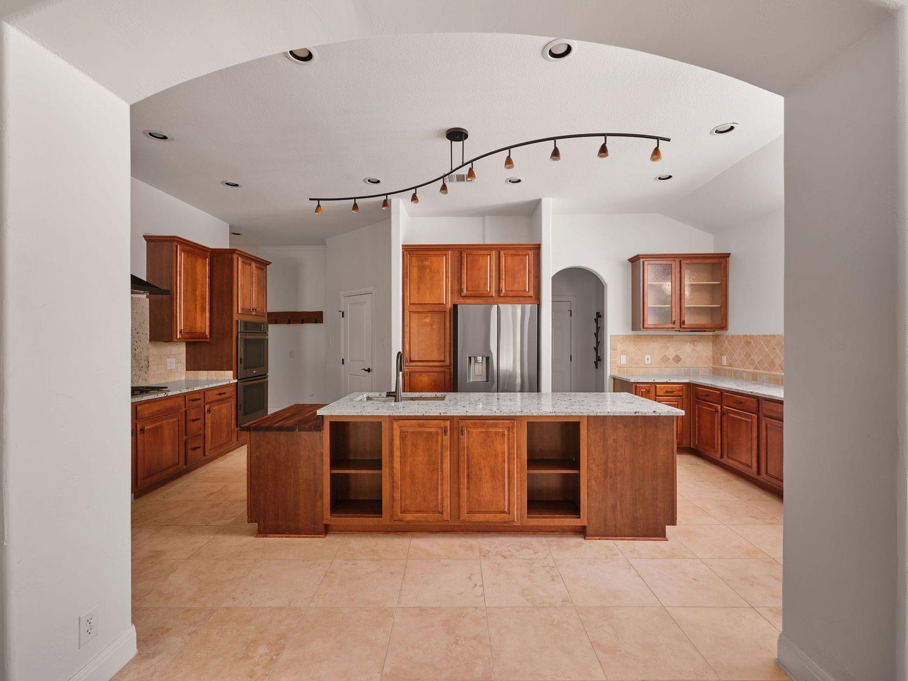 5612 Bonnell Vista ST