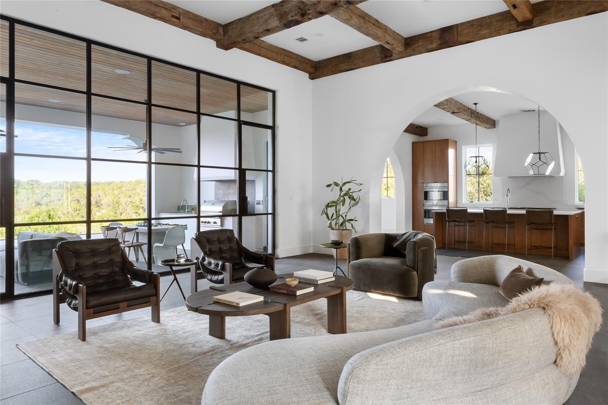 4500 Peralta LN