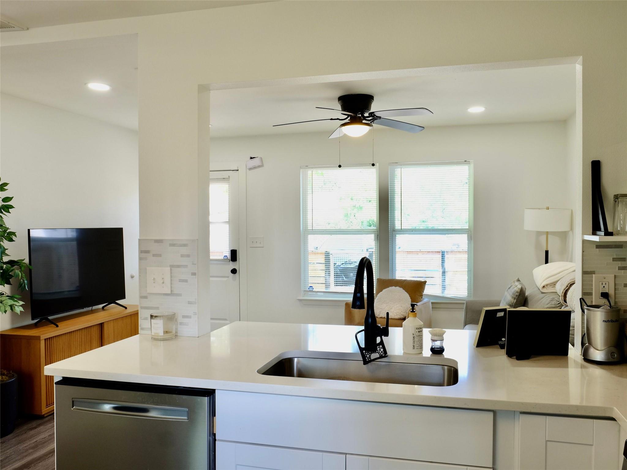 1401 Marcus PL # B, Austin Unit: B