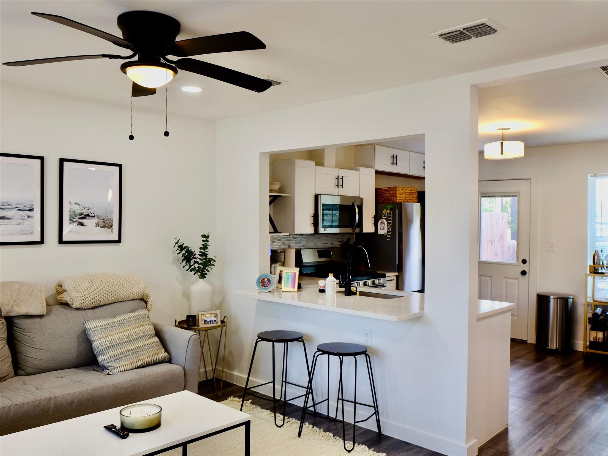 1401 Marcus PL # B, Austin Unit: B