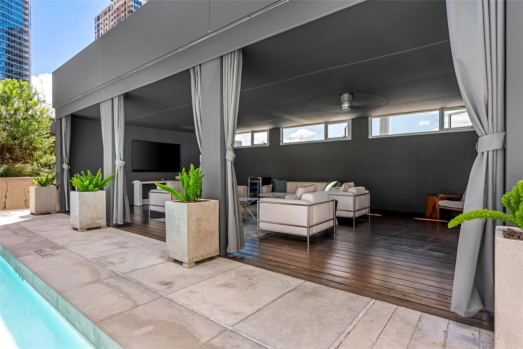 210 Lavaca ST # 2211