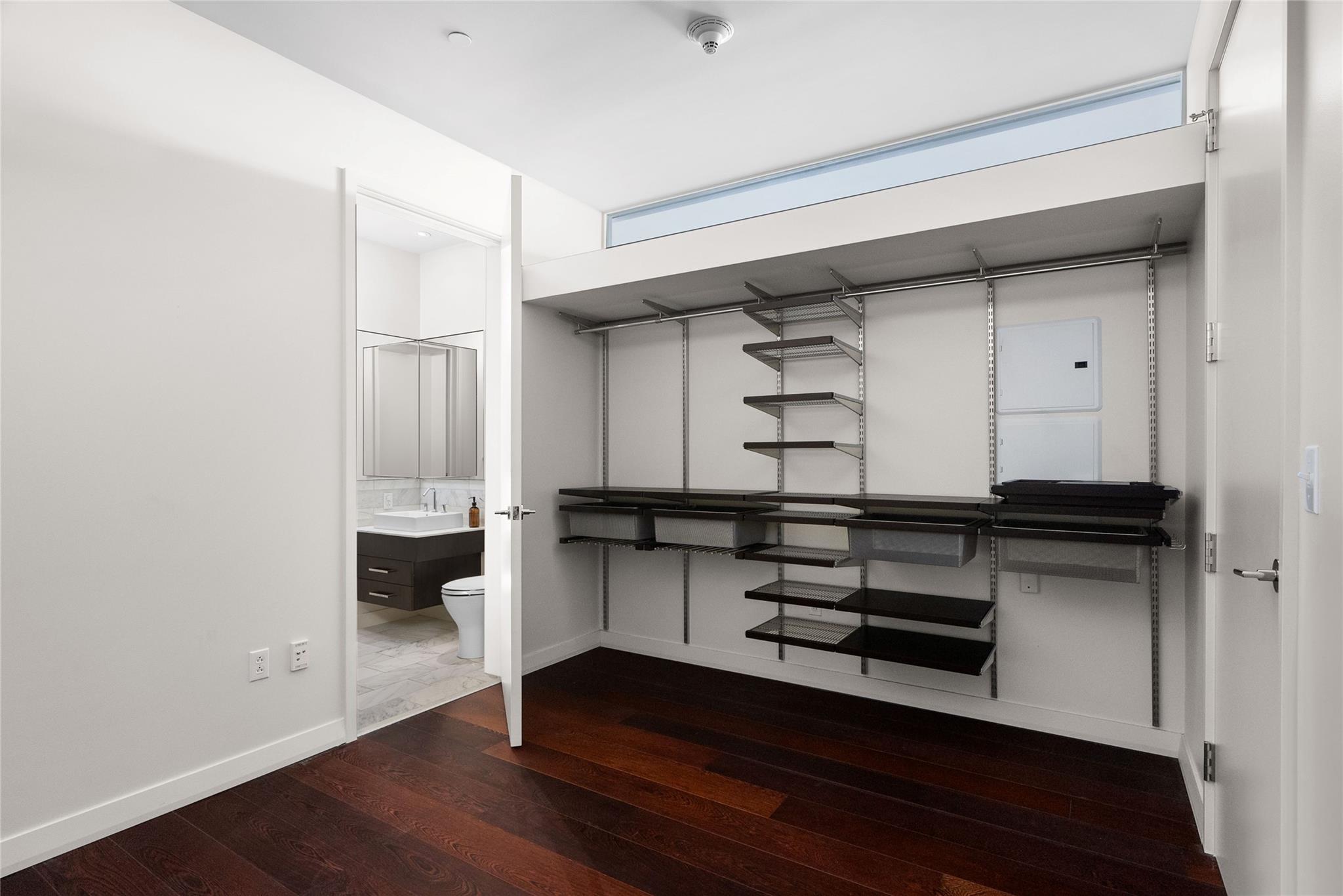 210 Lavaca ST # 2211