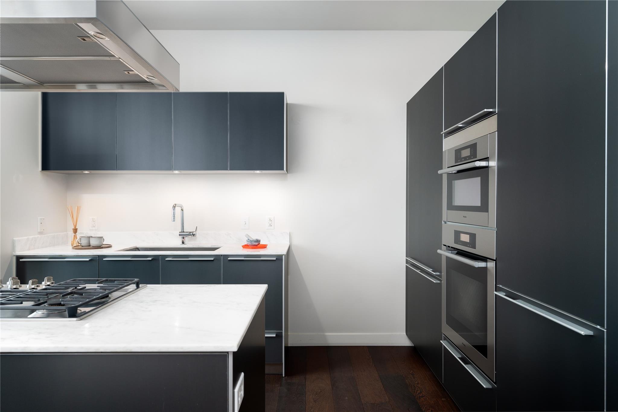 210 Lavaca ST # 2211
