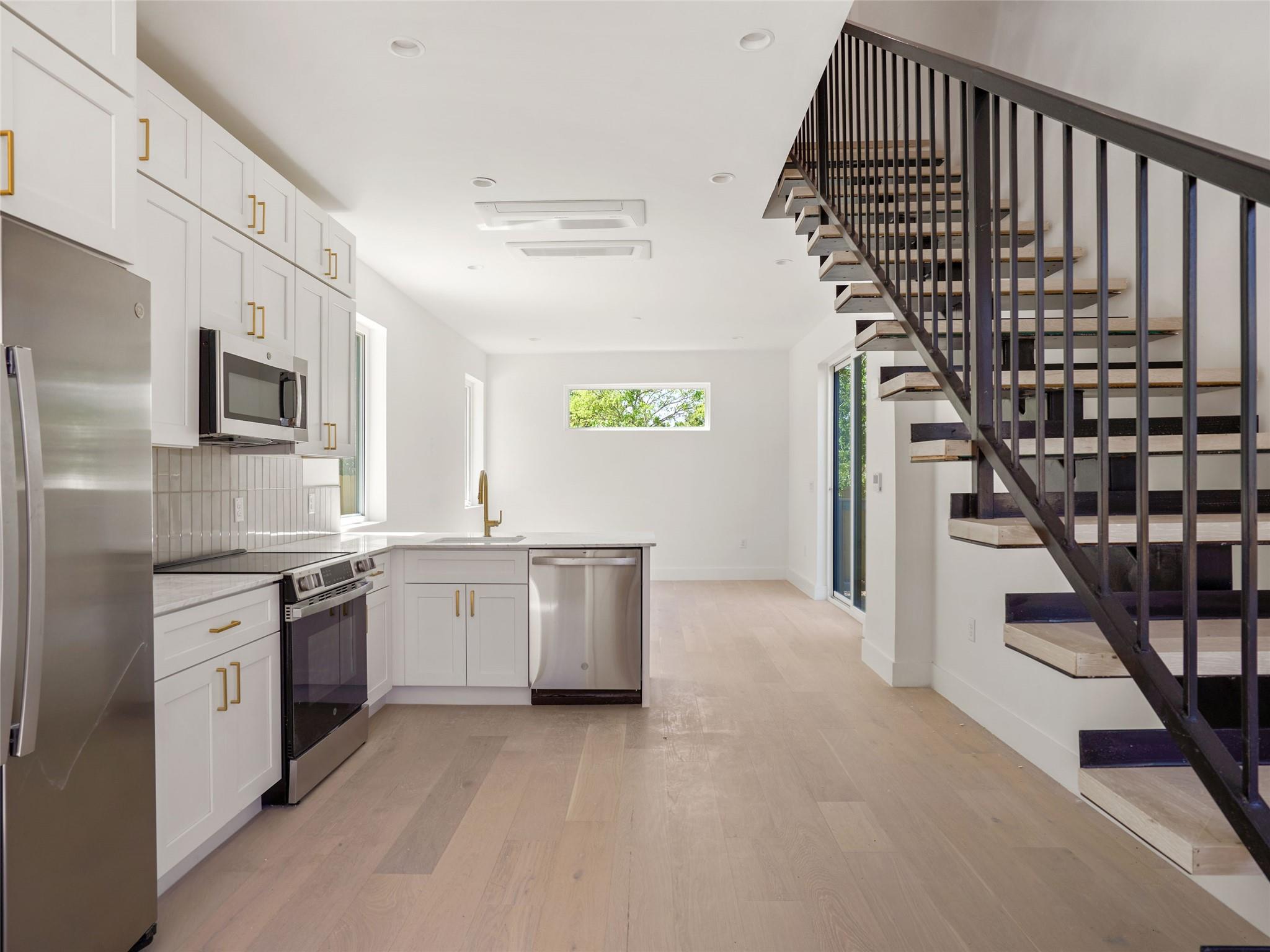 2609 Davis LN # 2, Austin Unit: 2