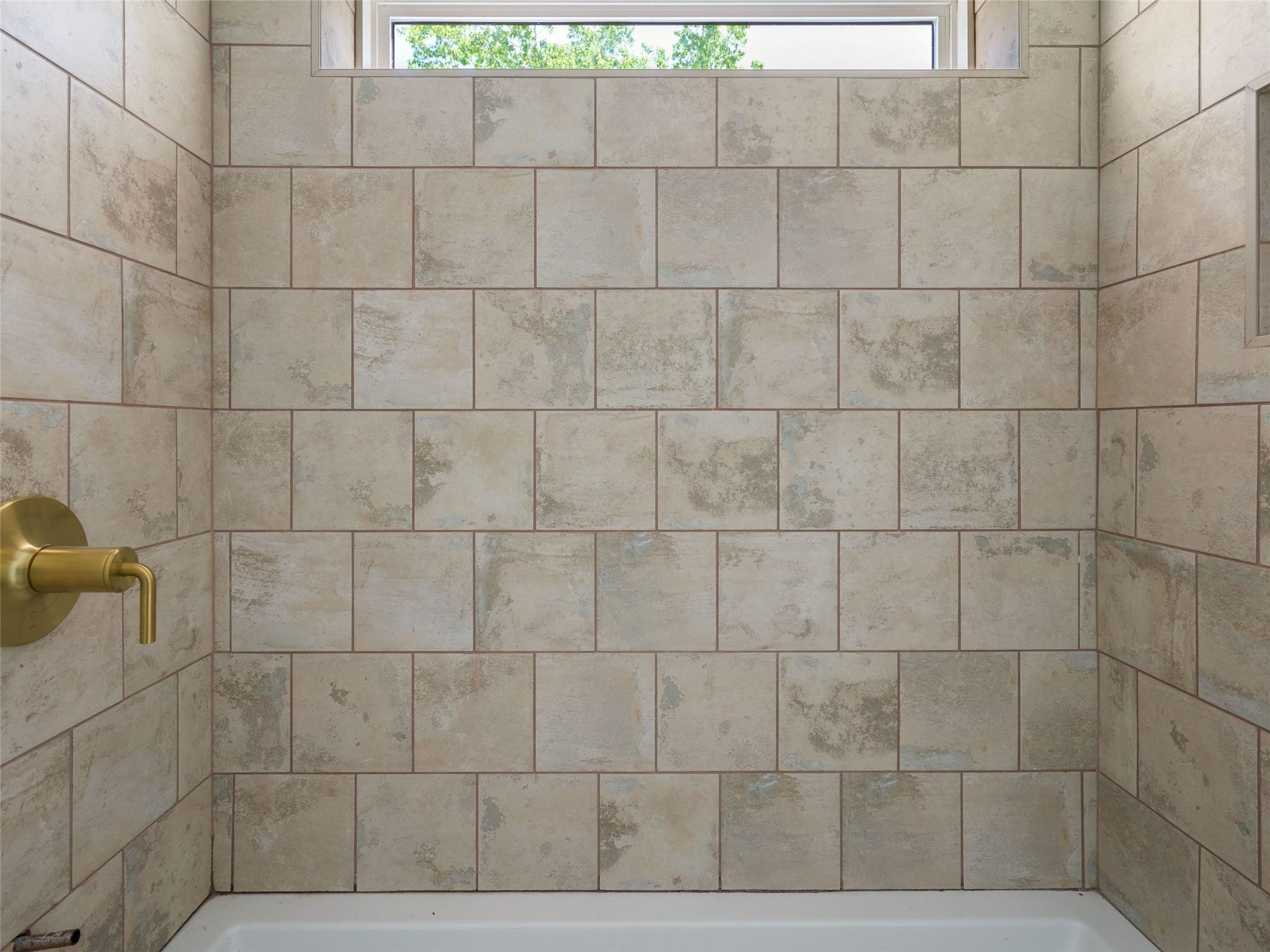 2609 Davis LN # 2, Austin Unit: 2