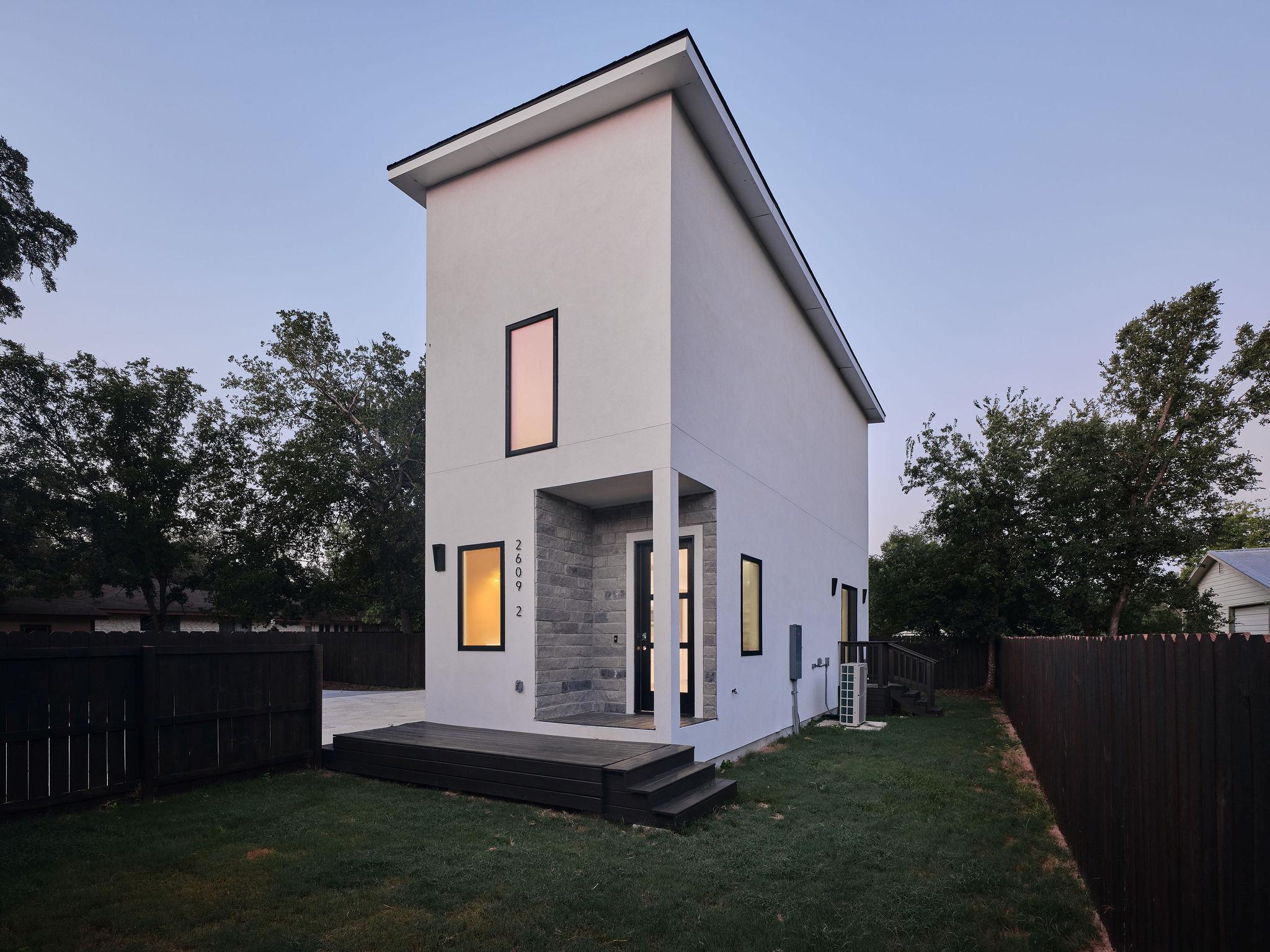 2609 Davis LN # 2, Austin Unit: 2