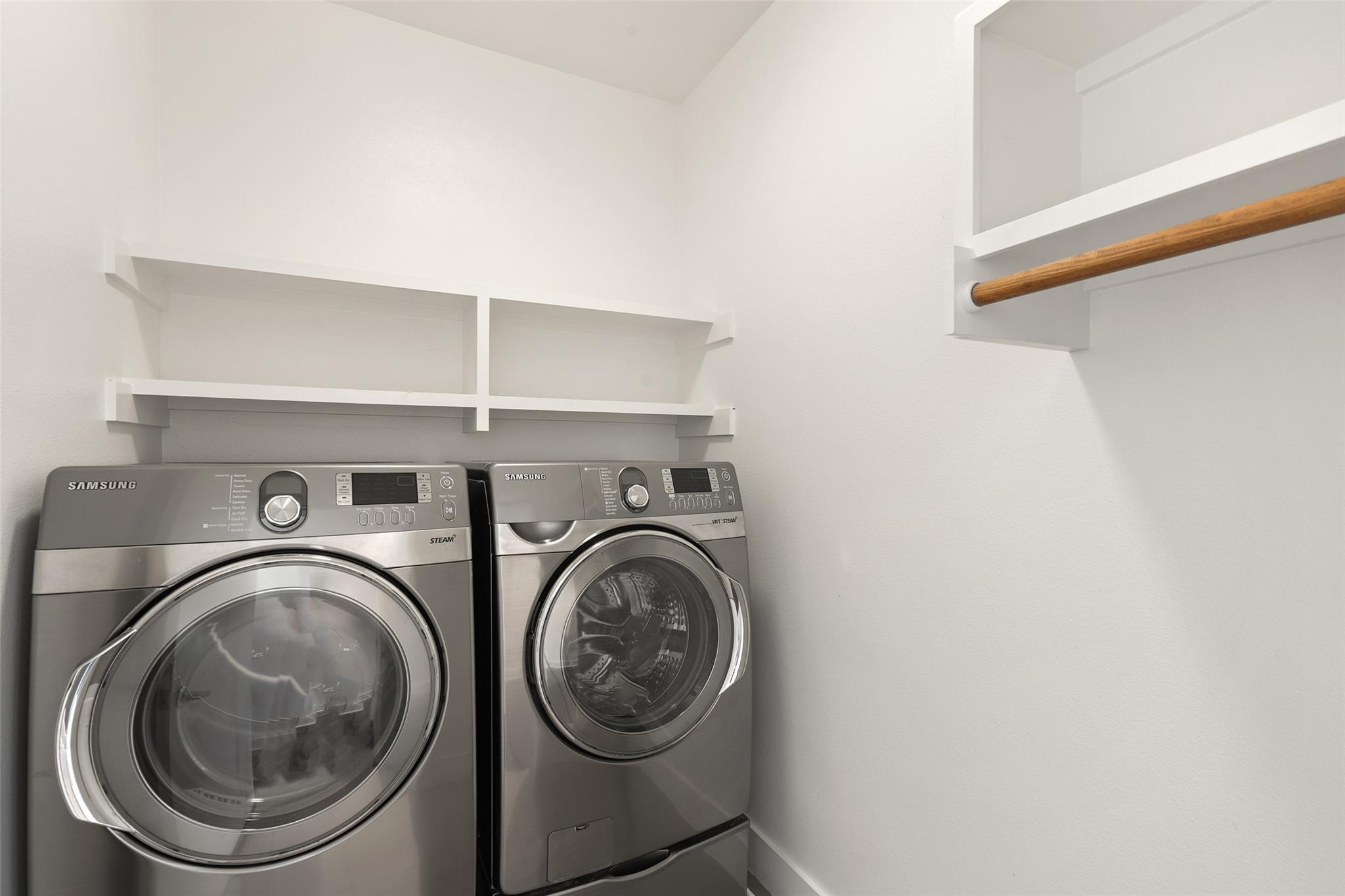 2105 Goodrich Ave # 2