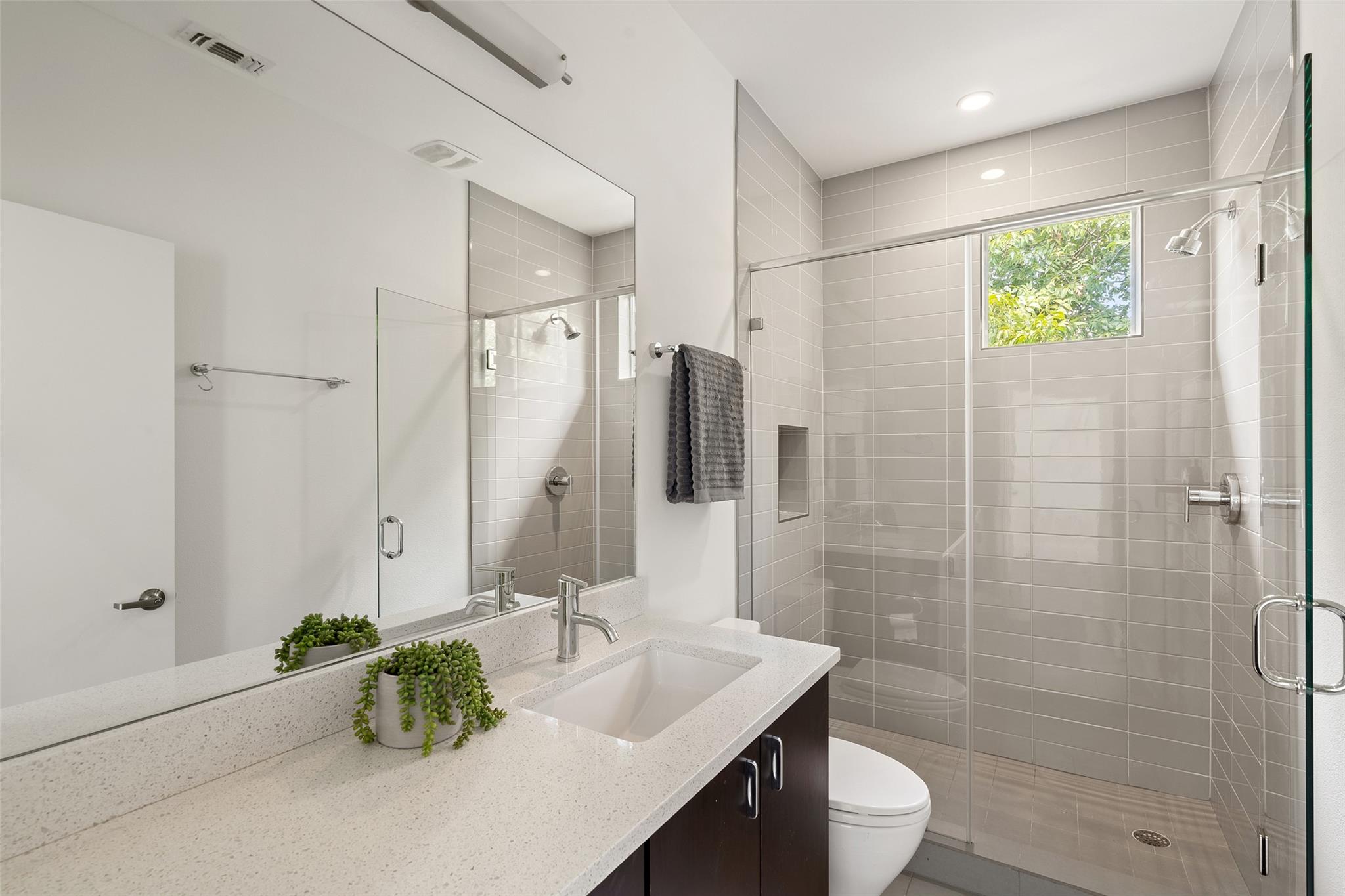 2105 Goodrich Ave # 2