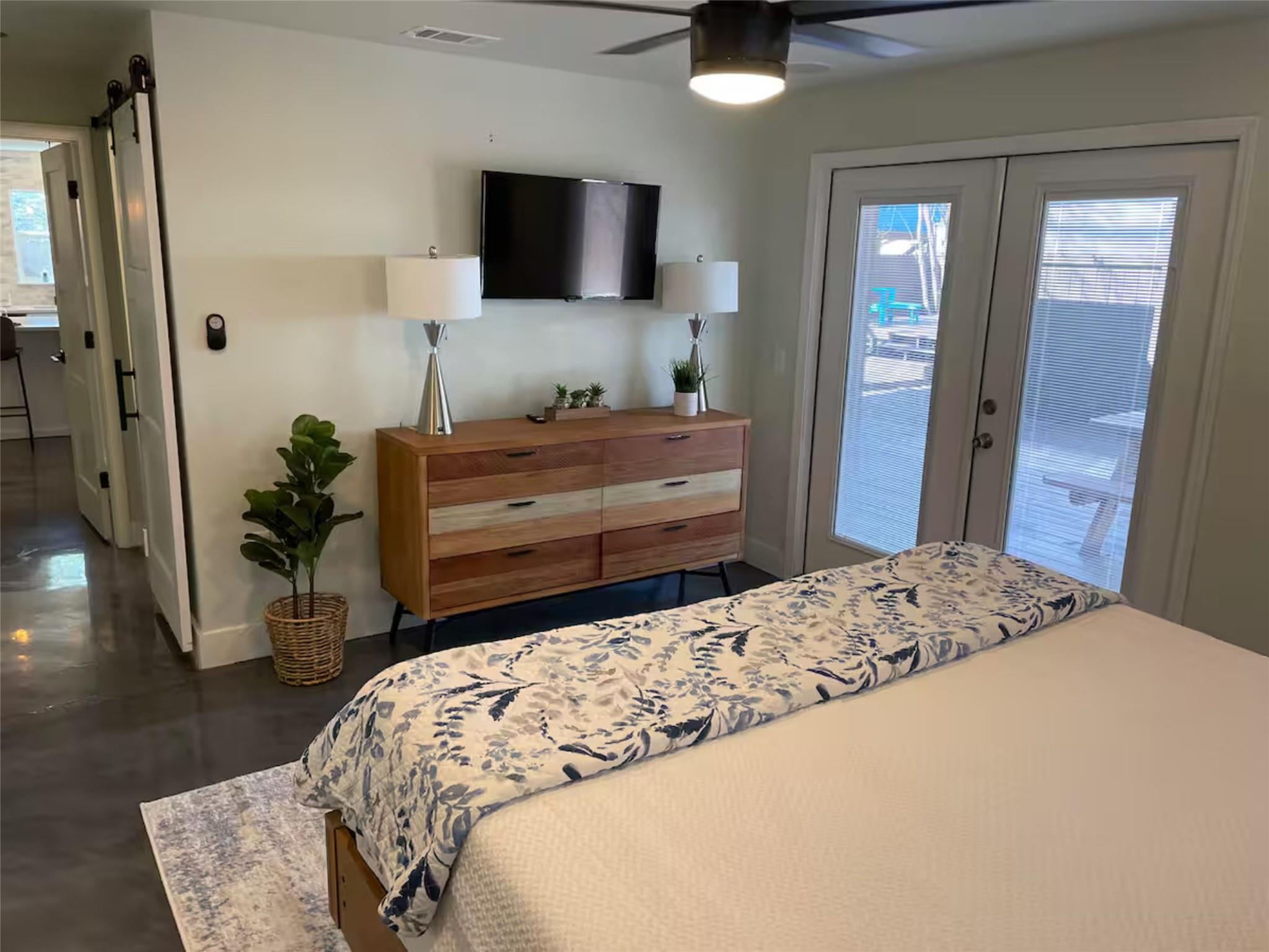 1406 Brentwood ST # 1