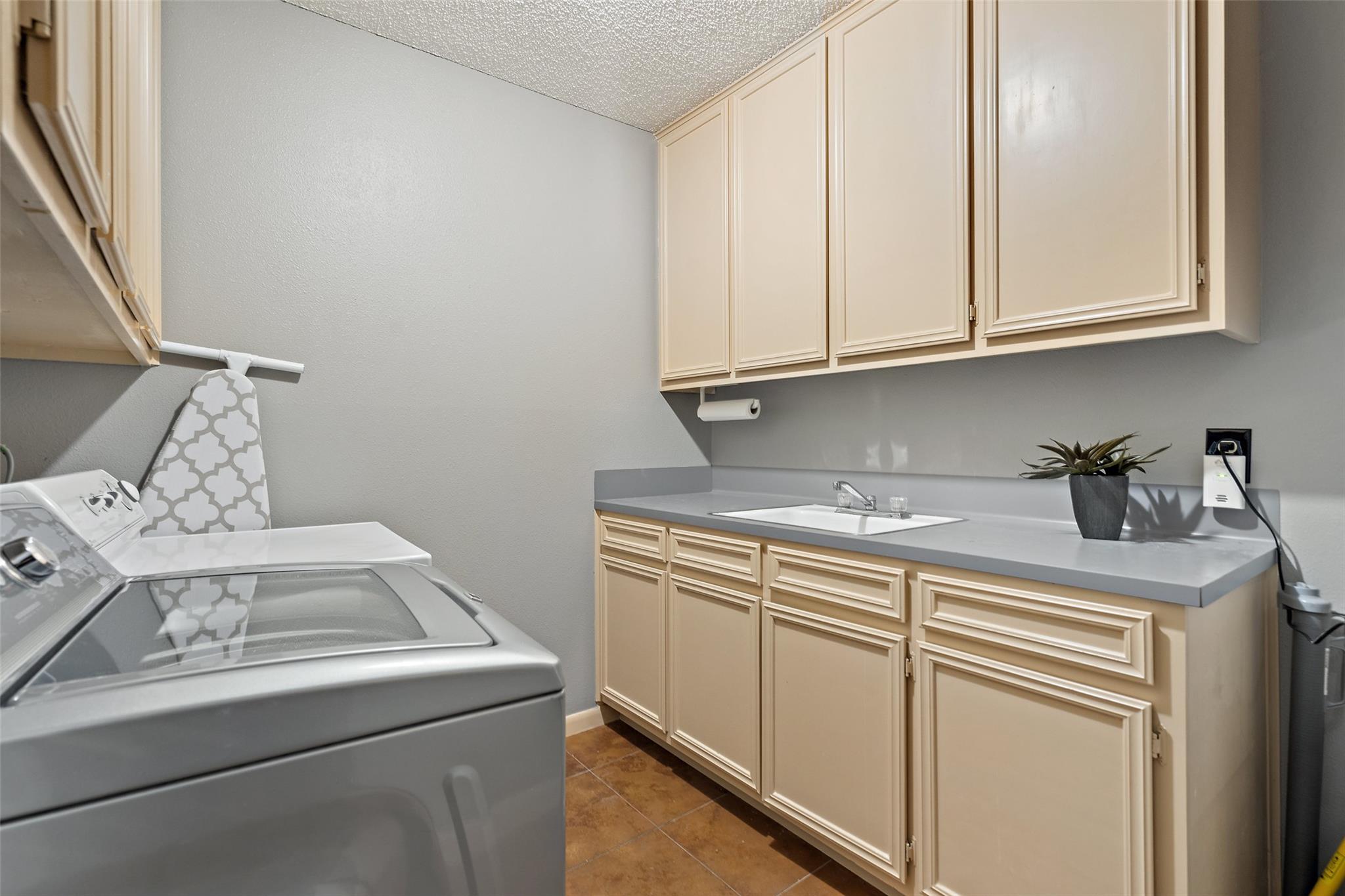 106 Center Cove II LOOP