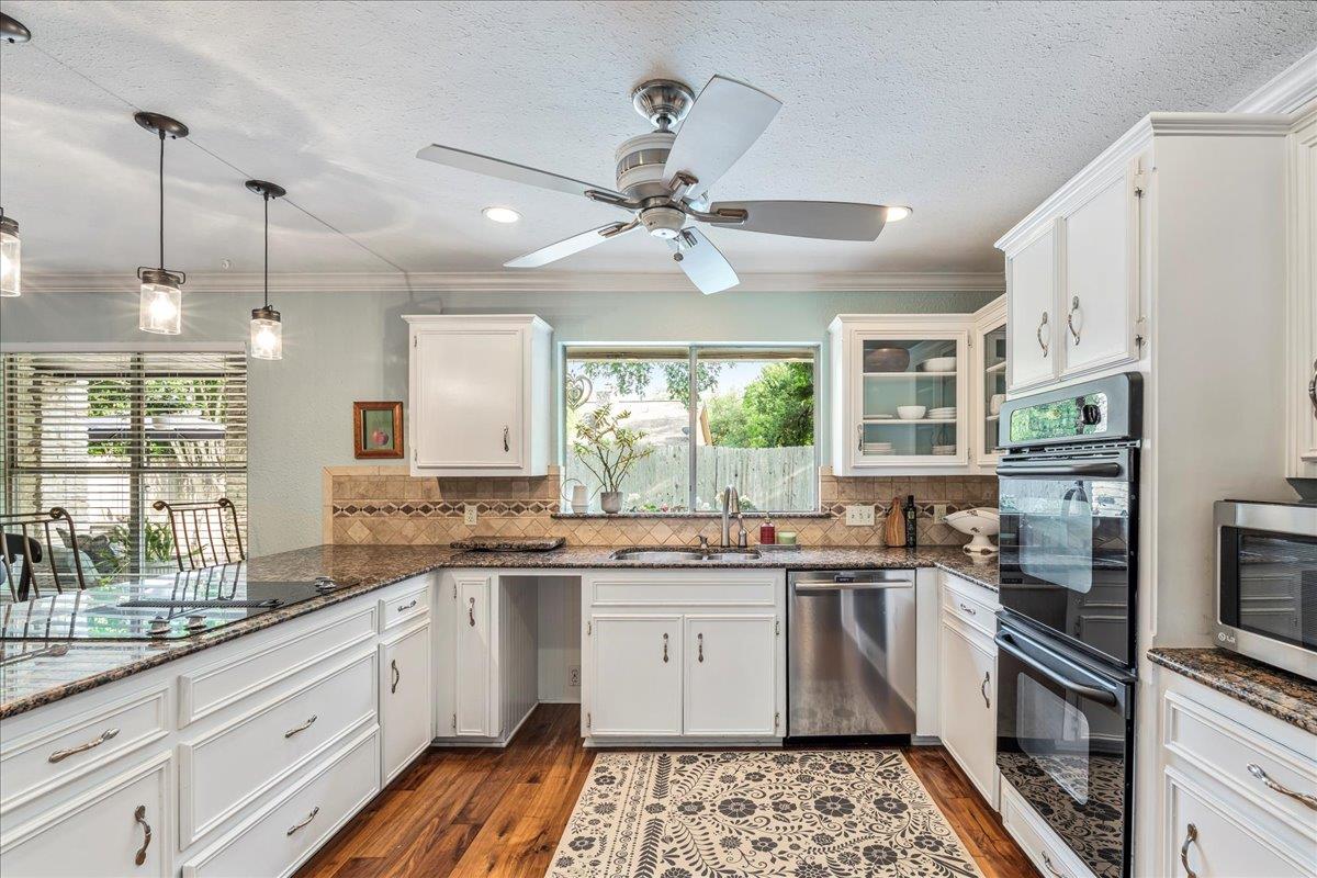 10601 Spicewood PKWY