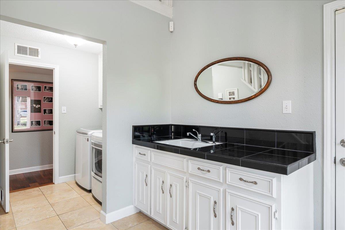 10601 Spicewood PKWY