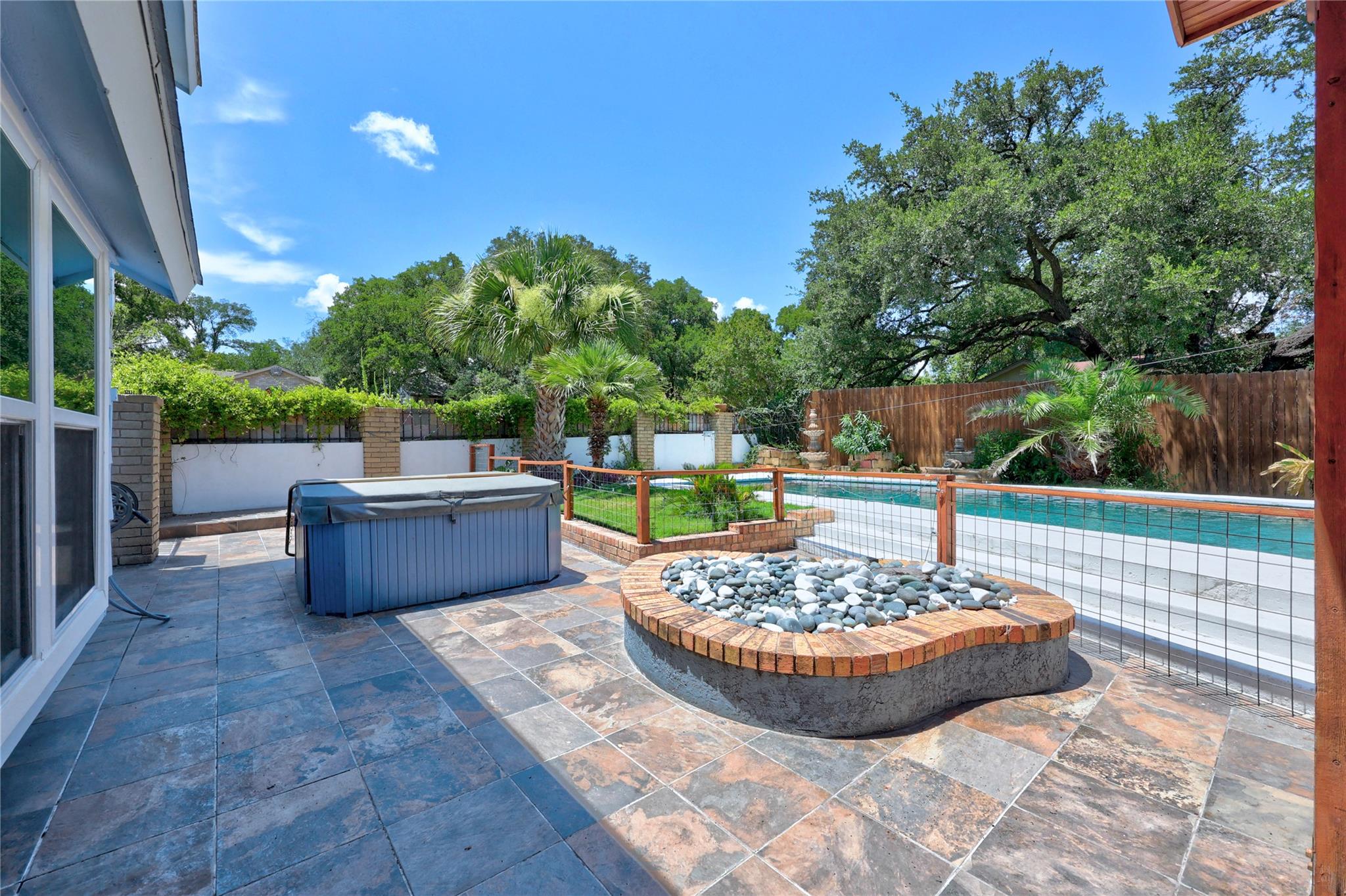 2714 Harleyhill DR