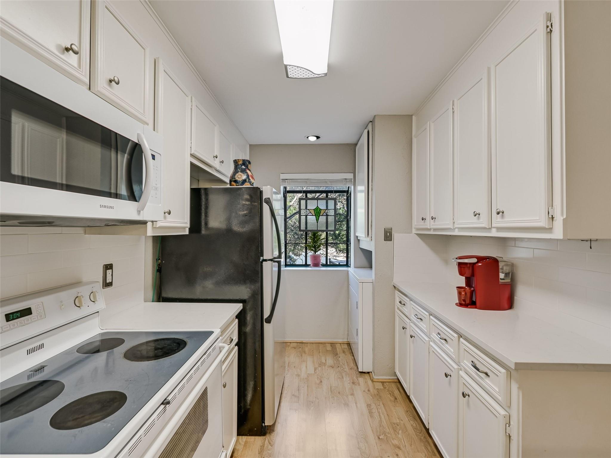 1804 Capital PKWY # 18