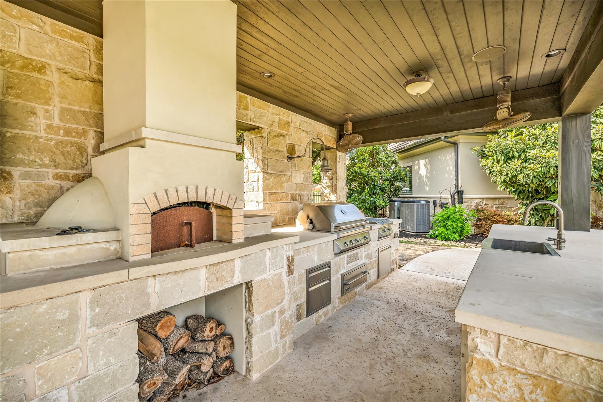 11705 Shoreview Overlook