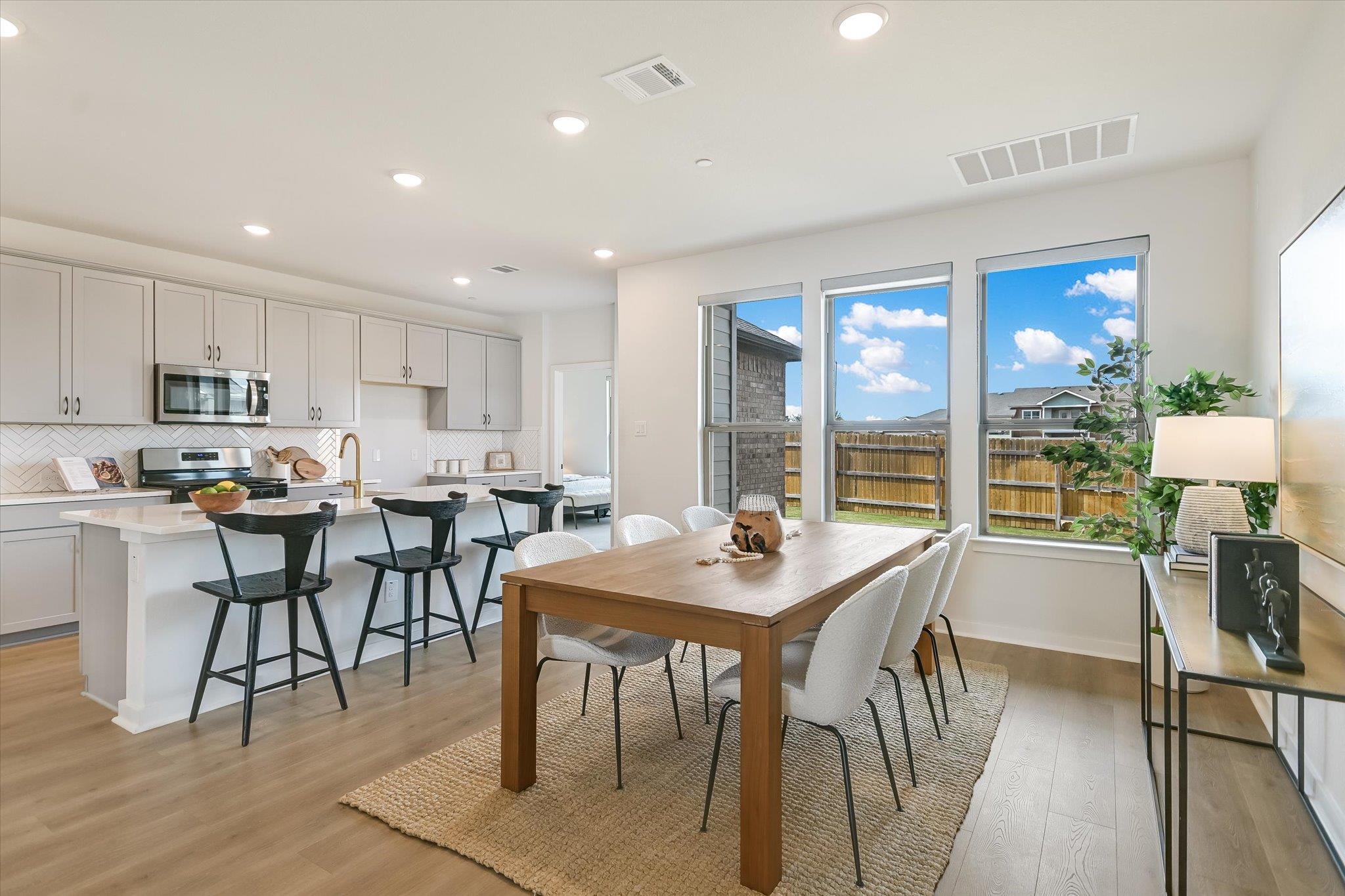 2500 FOREST CREEK DR # 904