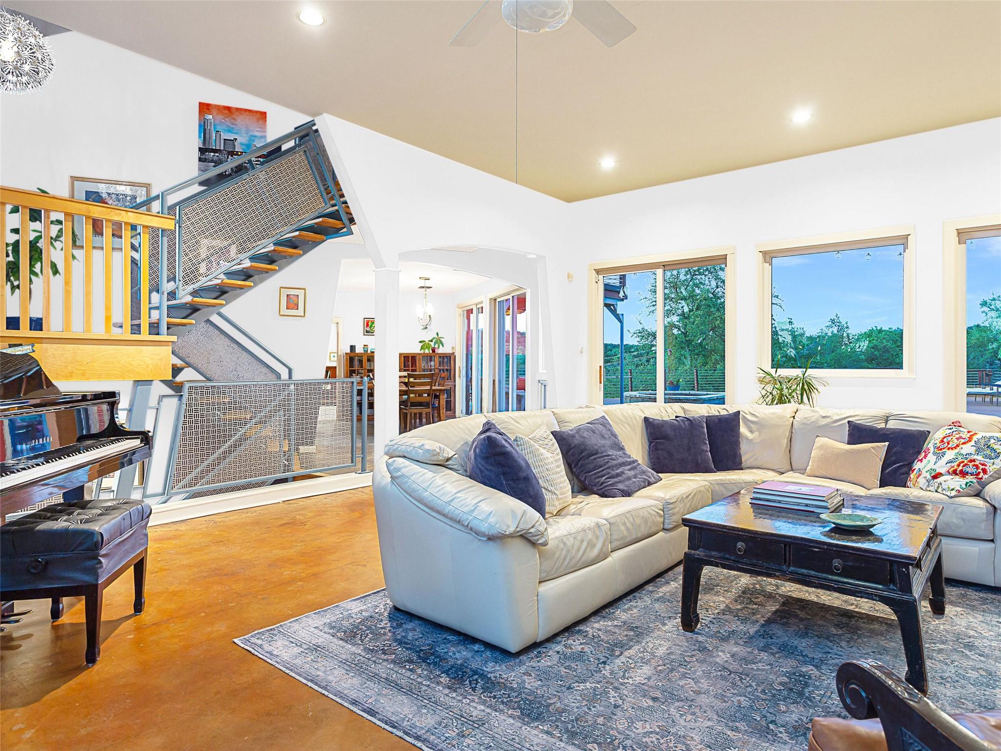 8904 Westminster Glen Ave