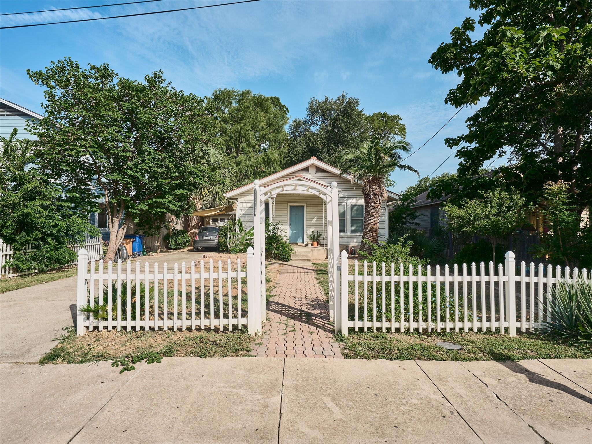 7602 Blessing Ave