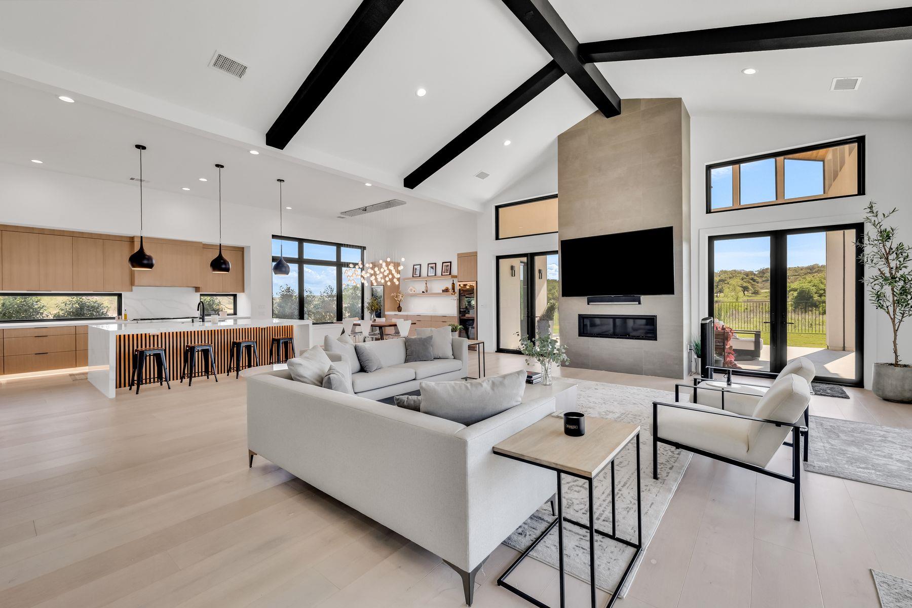 420 Waters Edge CV