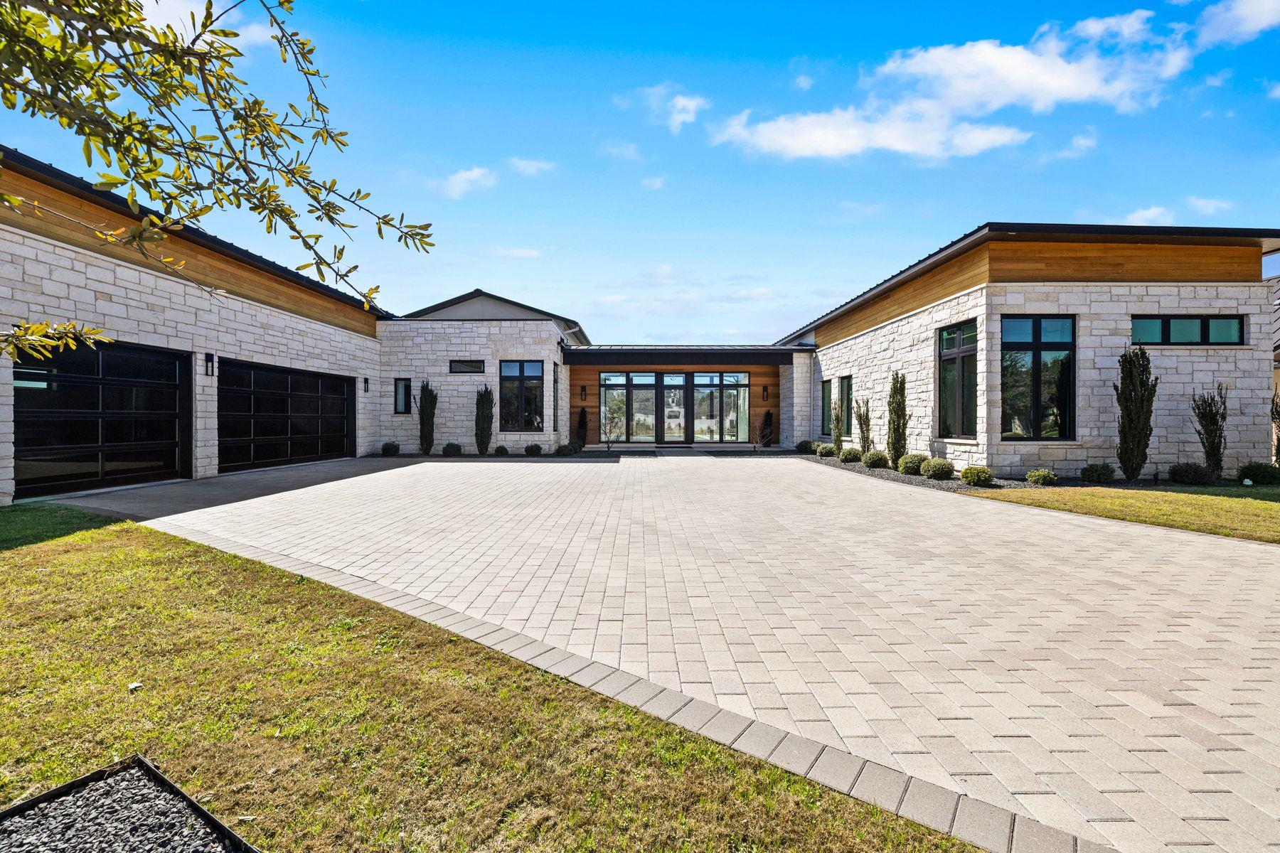 420 Waters Edge CV