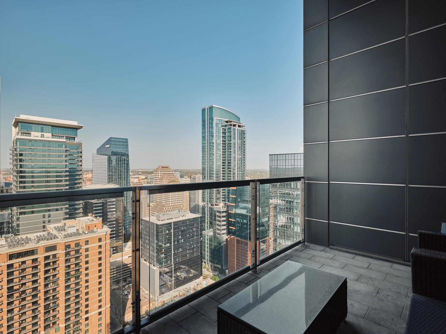 210 Lavaca ST # 3504