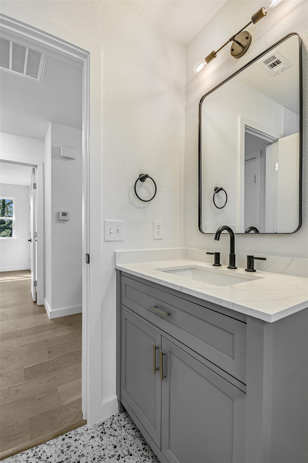 11310 Morning Glory TRL