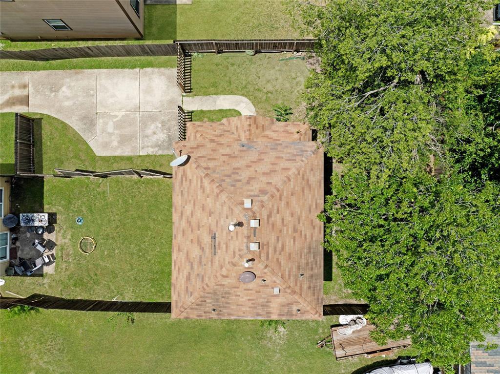6916 Meador Ave