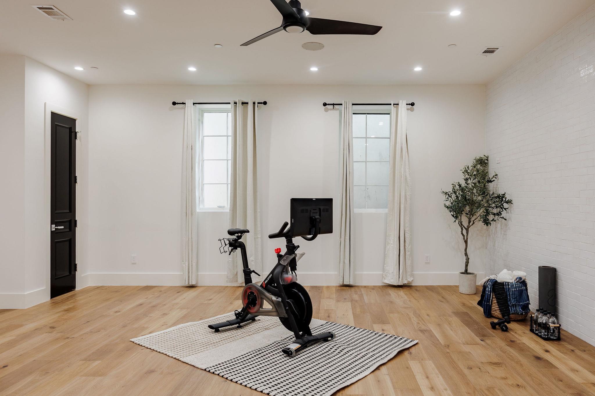 1510 Pease RD, Austin