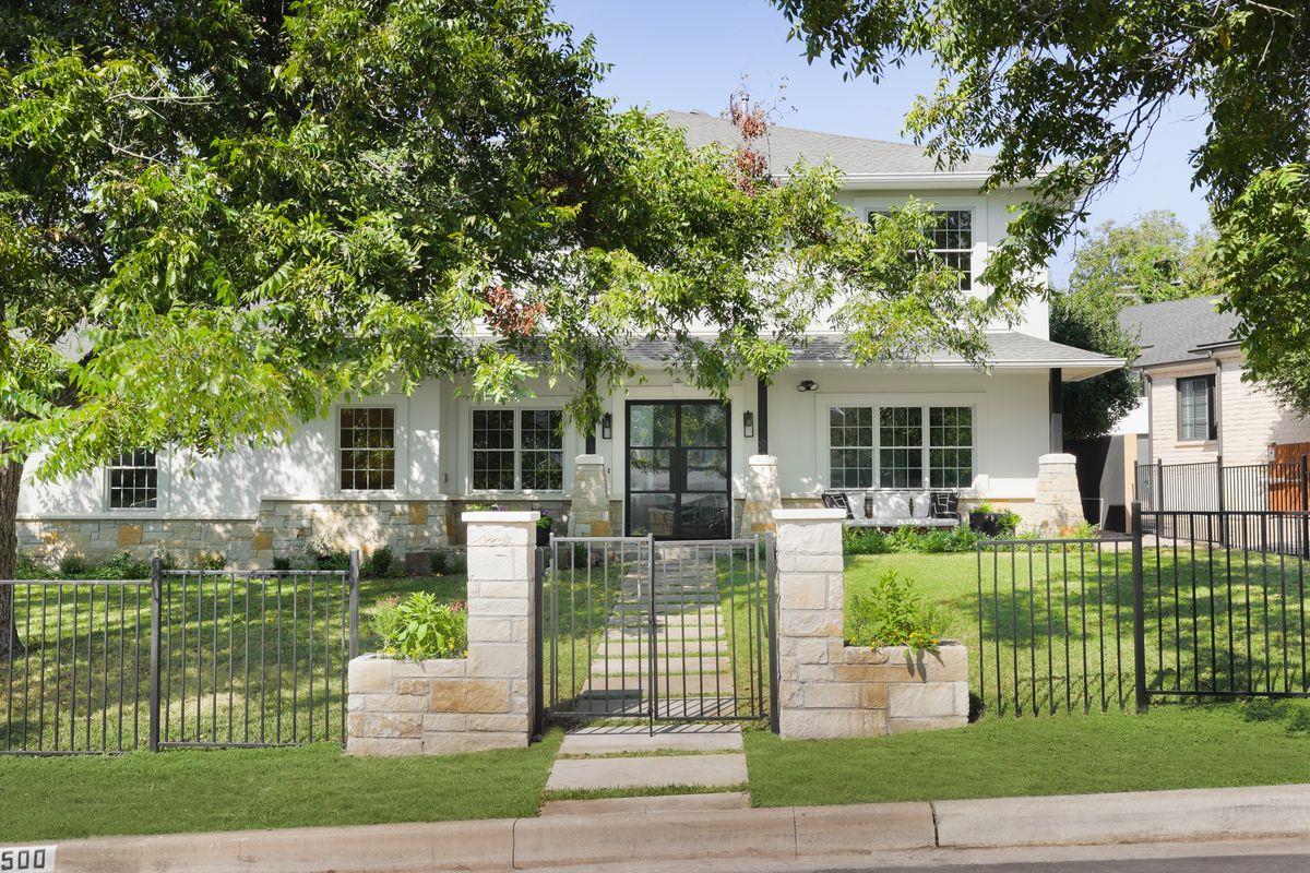 2500 Keating LN