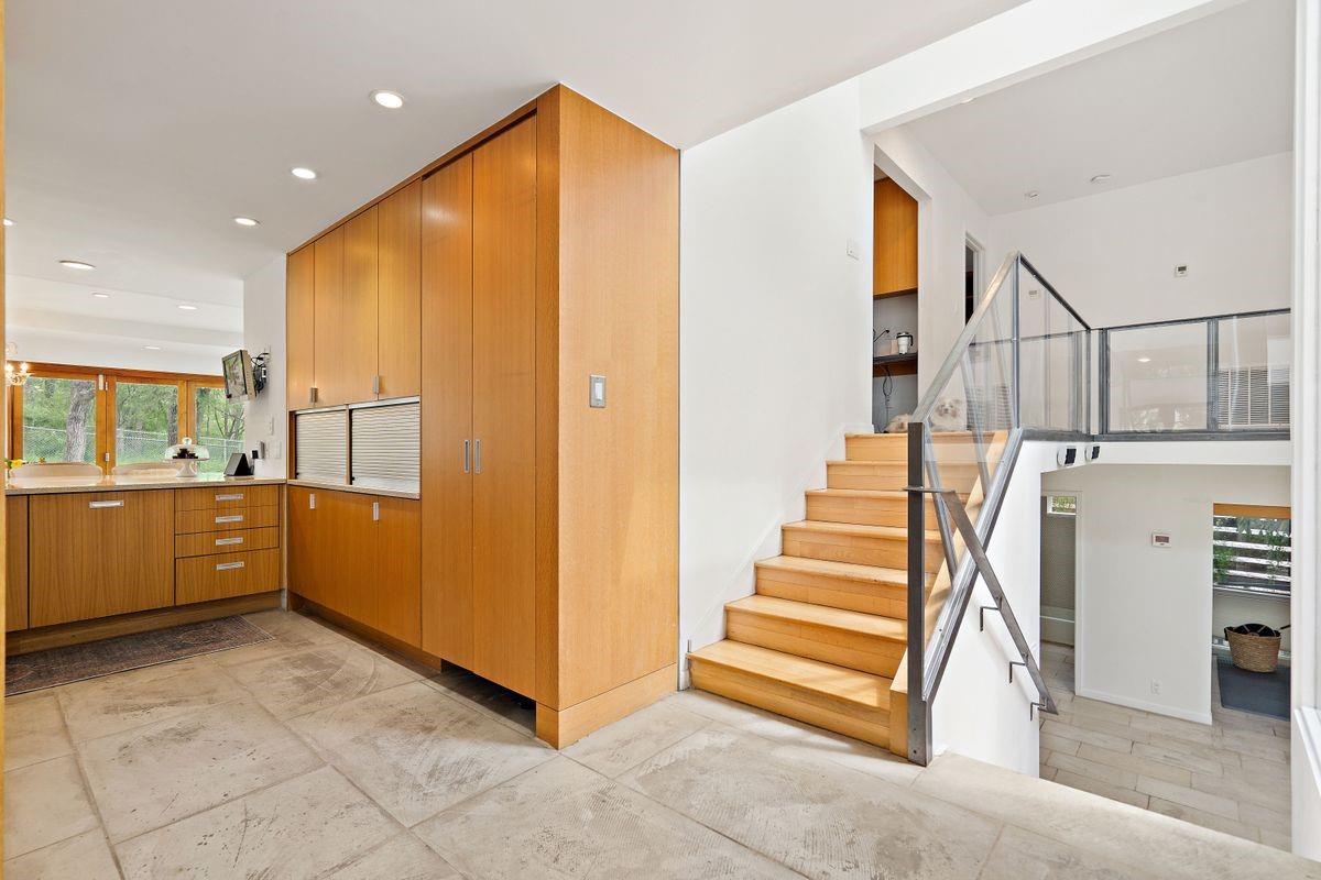 2603 Maria Anna RD