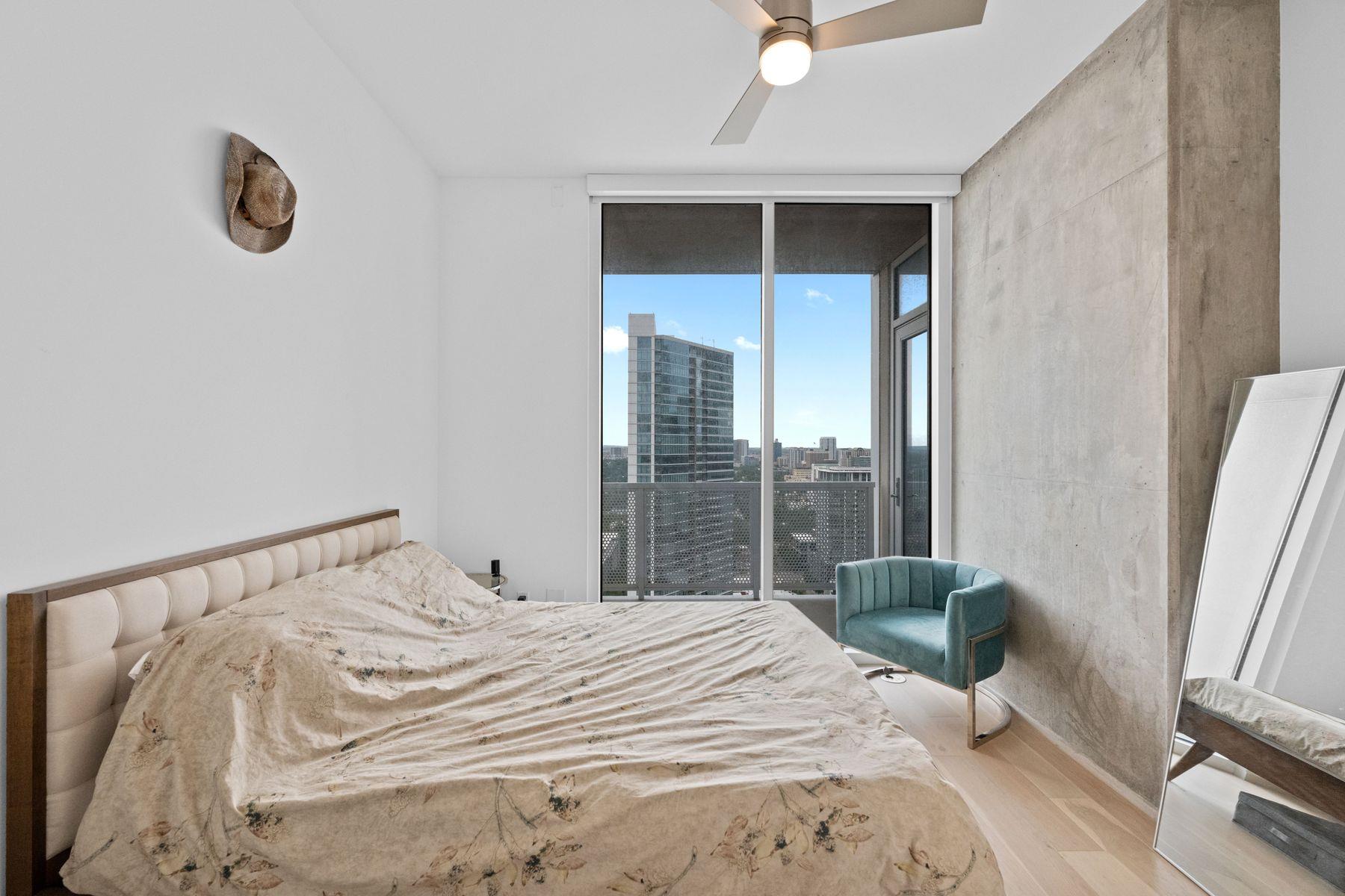301 West Ave # 2902