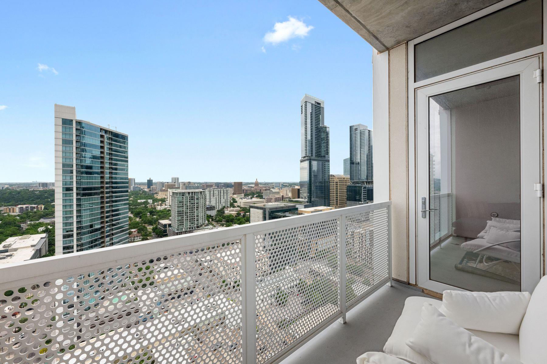 301 West Ave # 2902