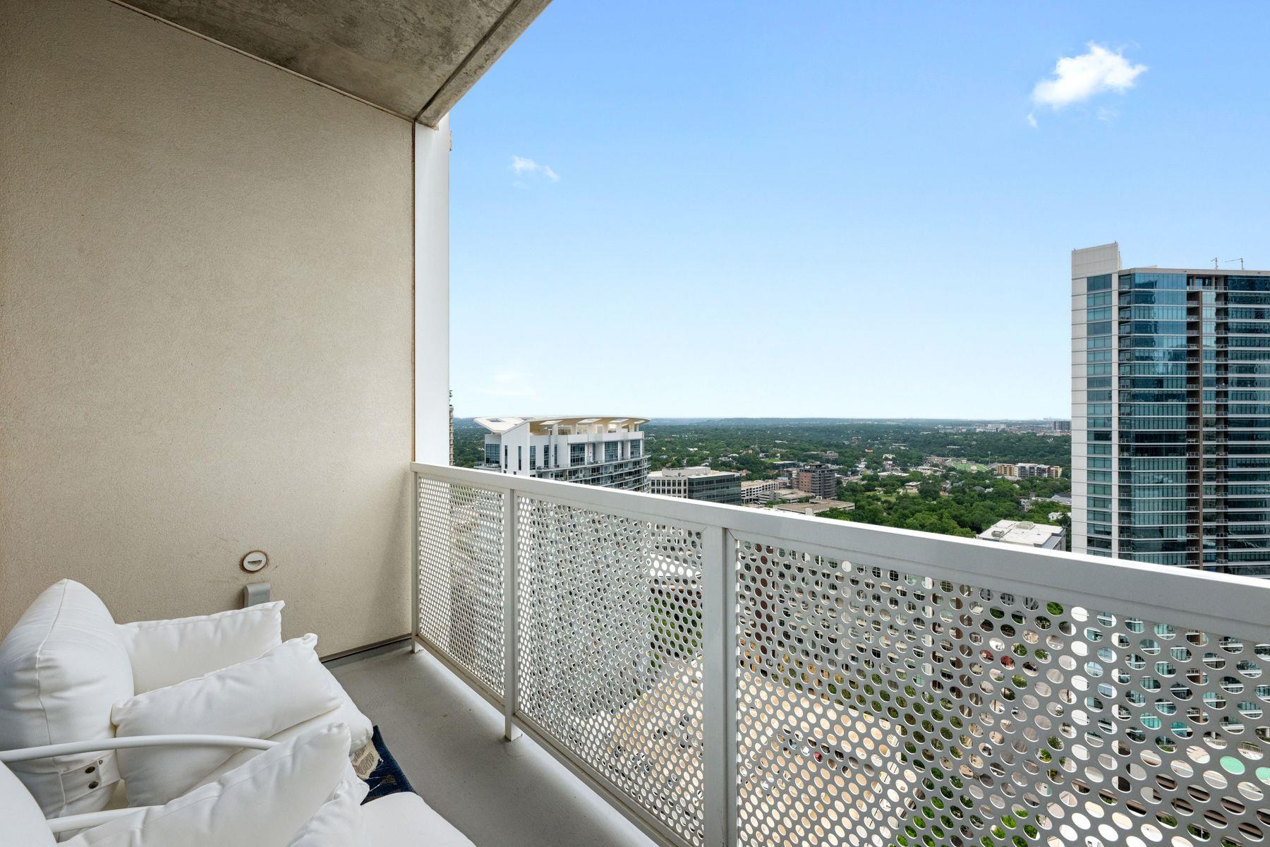 301 West Ave # 2902