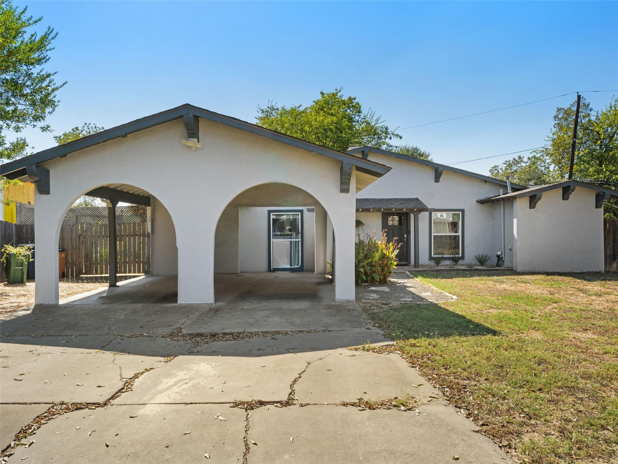 1307 E Saint Johns Ave # B, Austin Unit: B