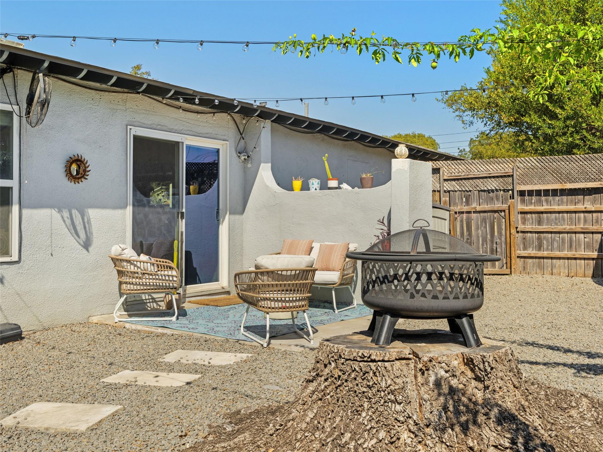 1307 E Saint Johns Ave # B, Austin Unit: B