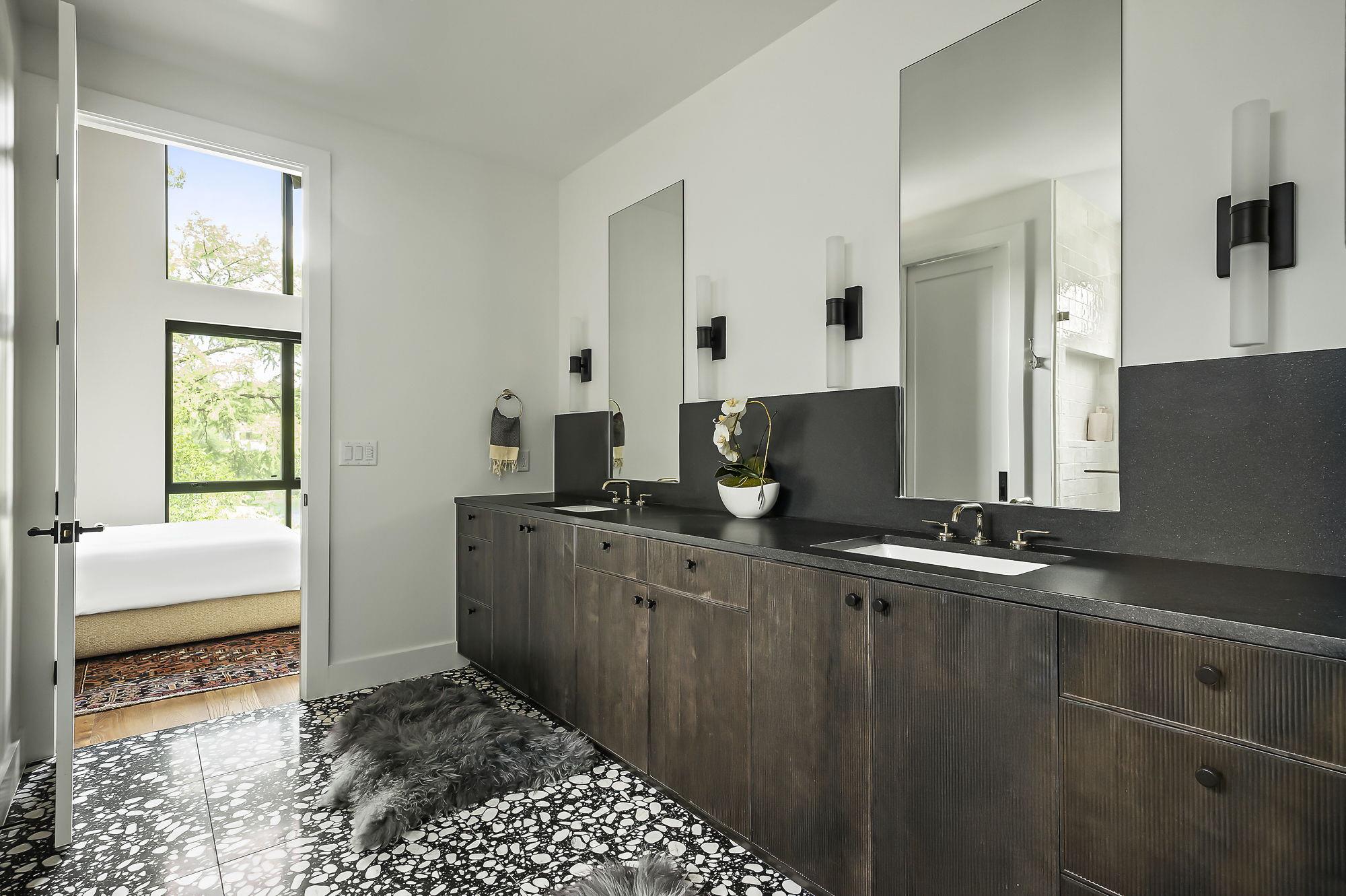 2403 Big Horn DR