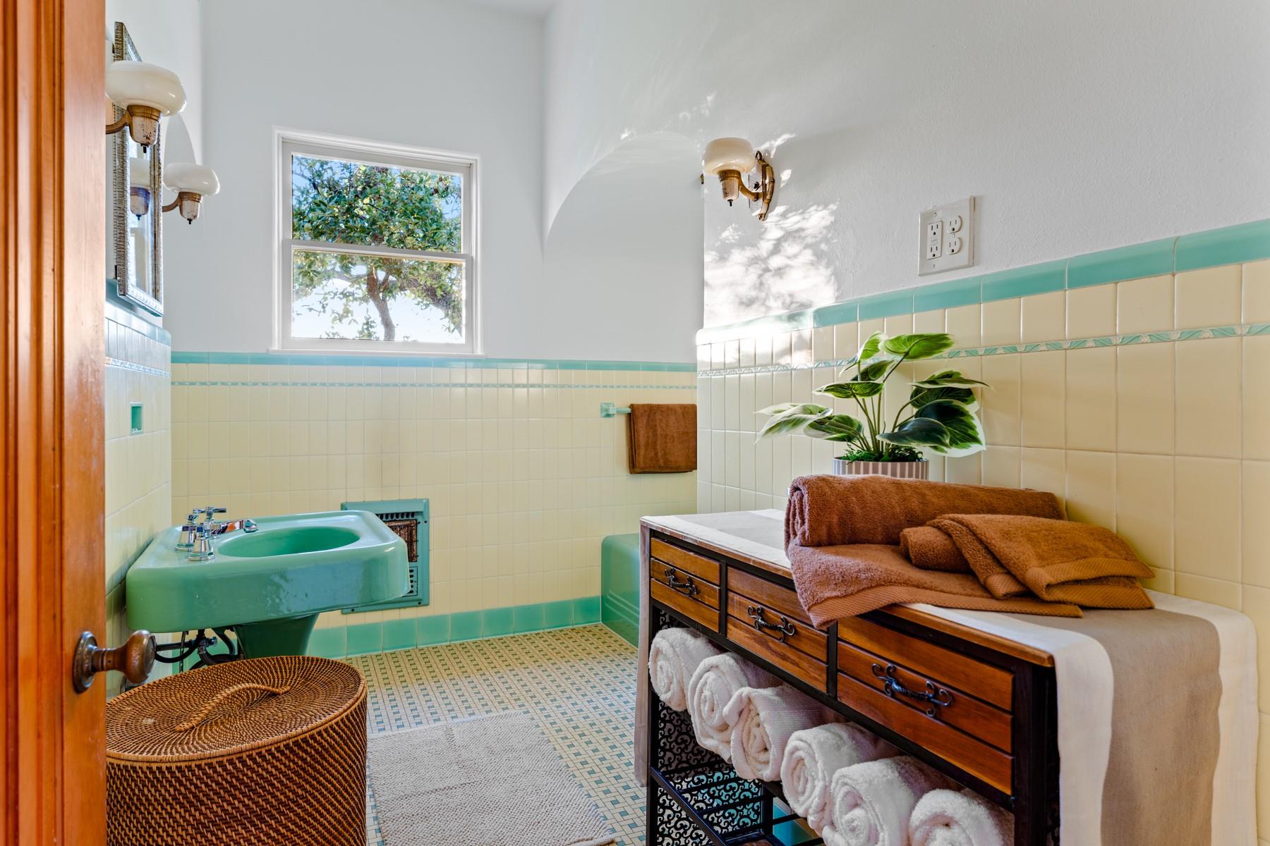 806 Rosedale TER, Austin