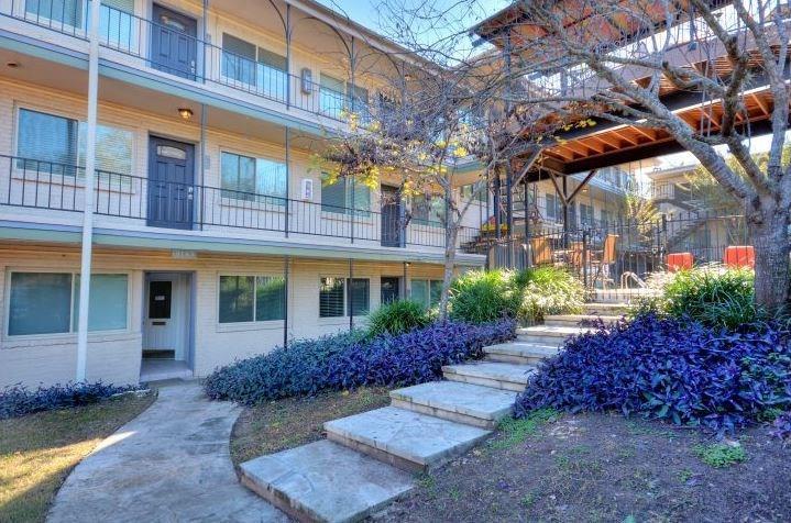 1202 Newning Ave # 311
