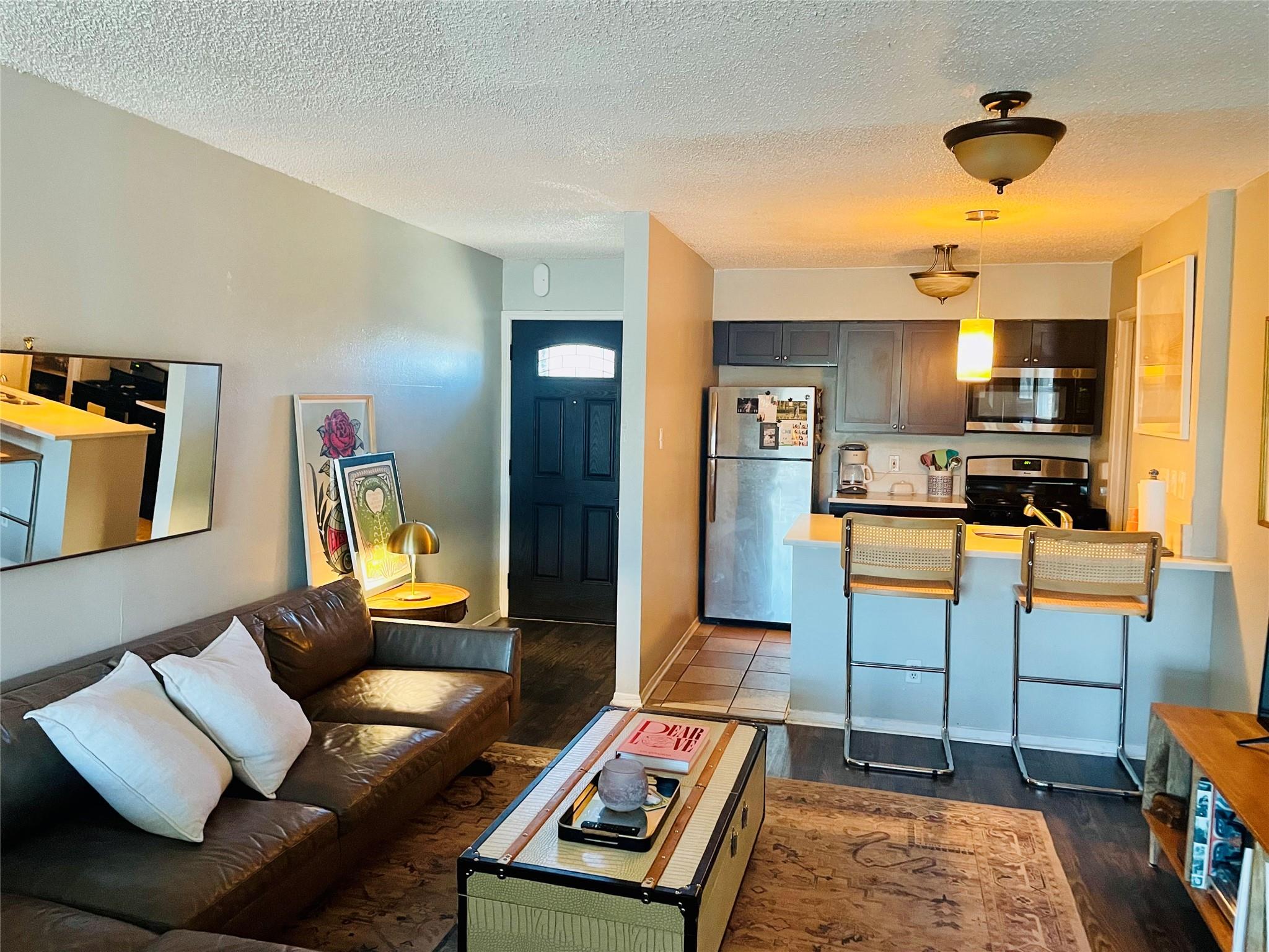 1202 Newning Ave # 311
