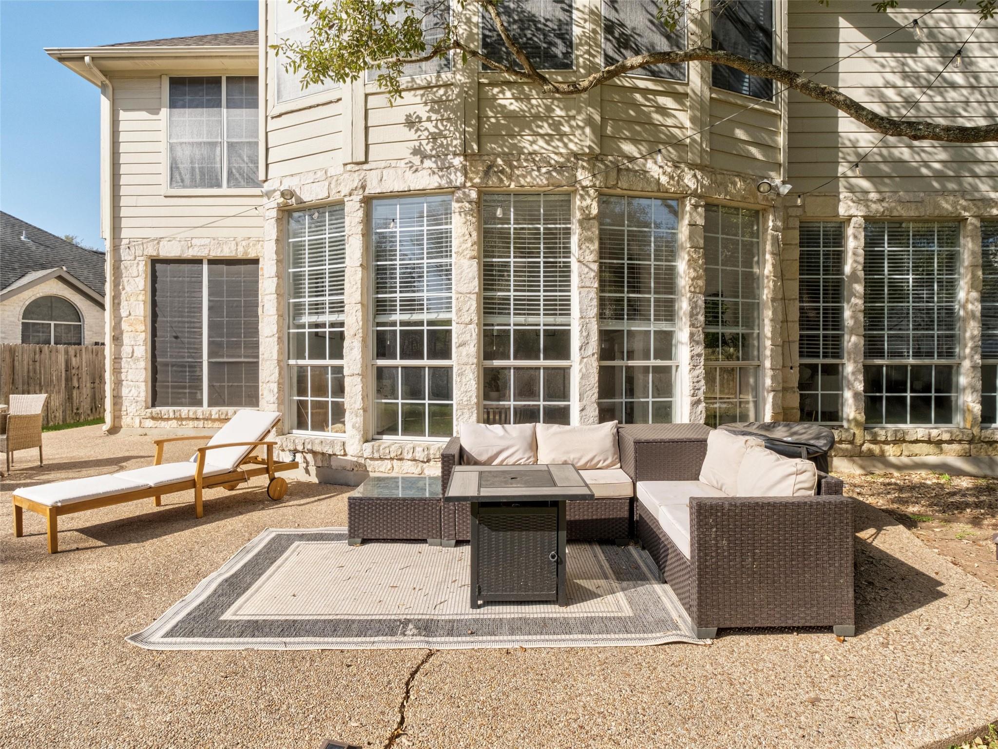 11009 Savannah CT