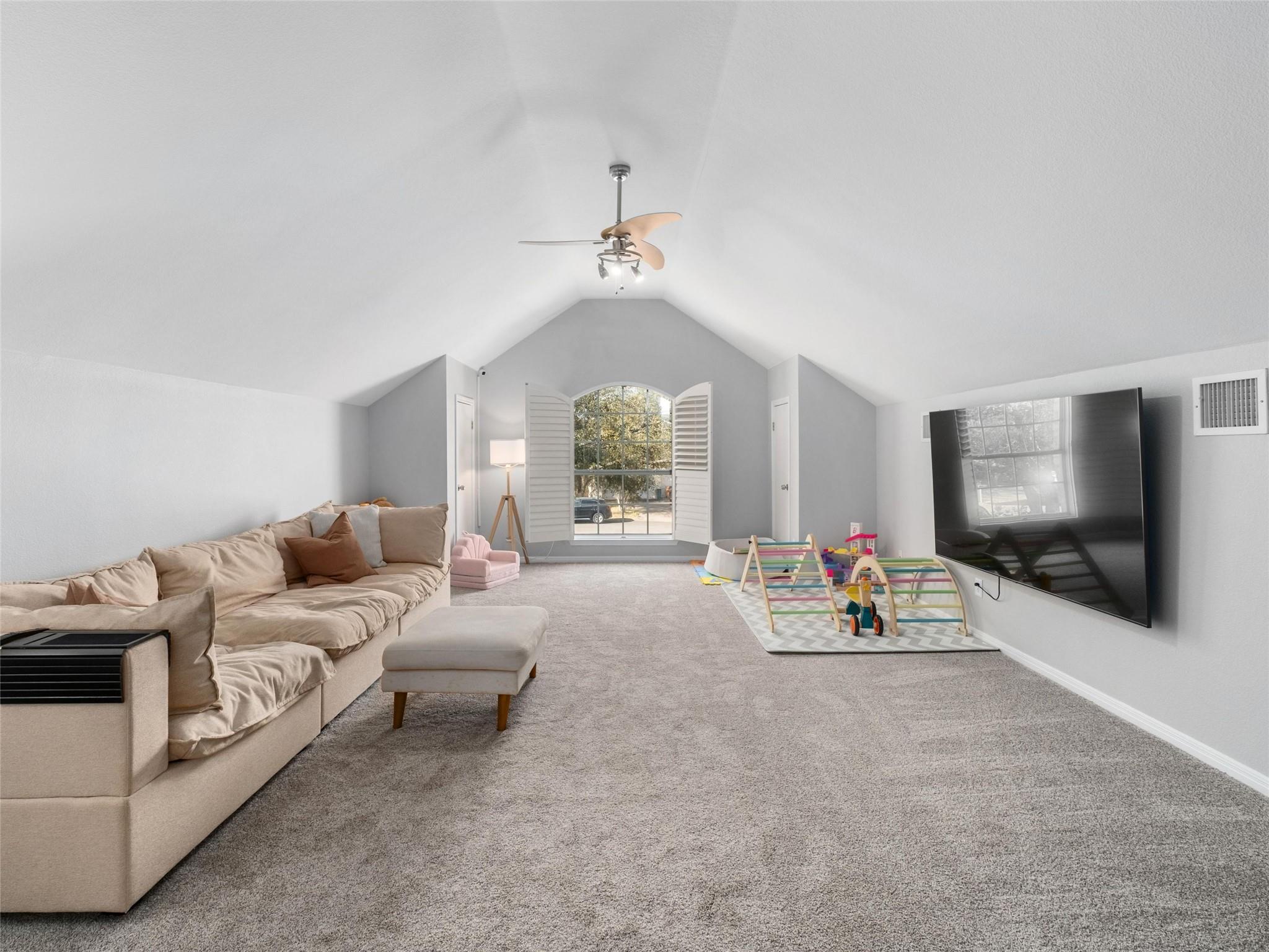 11009 Savannah CT