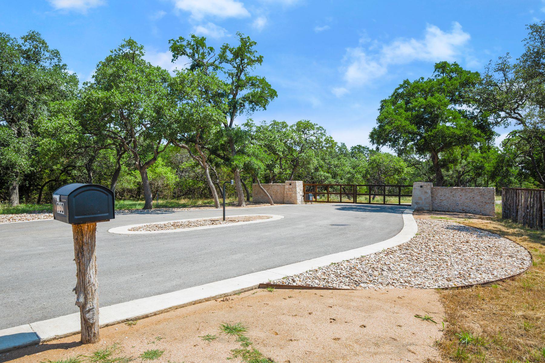 950 County Road 251