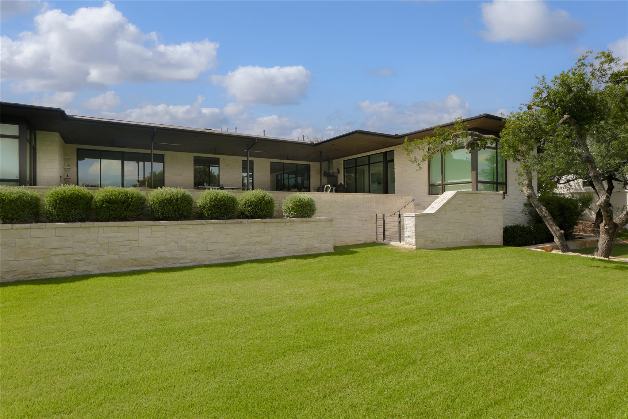 12900 Hacienda Ridge
