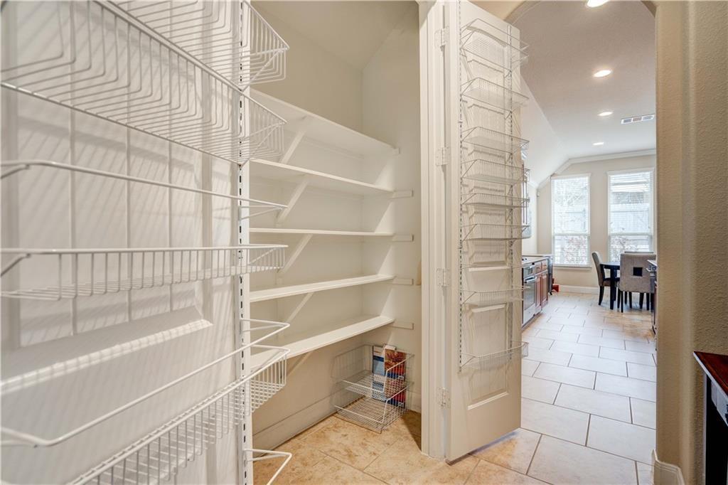 12407 Altamira ST