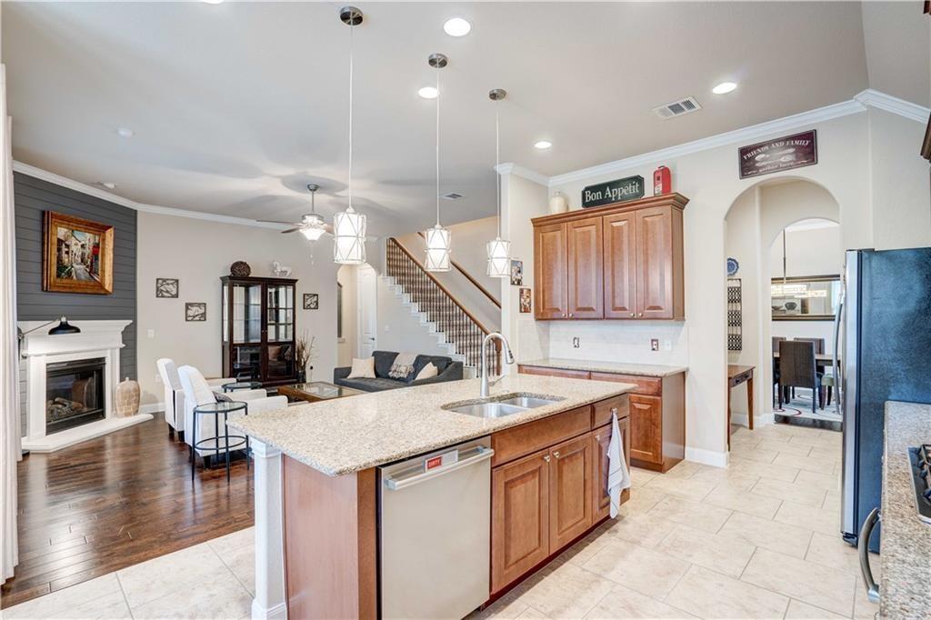 12407 Altamira ST