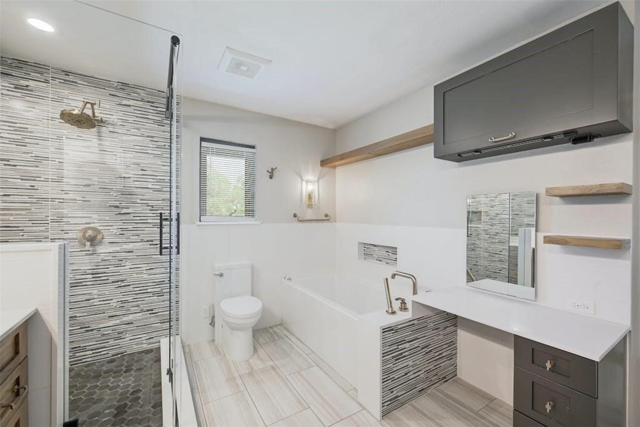 2115 Wychwood DR