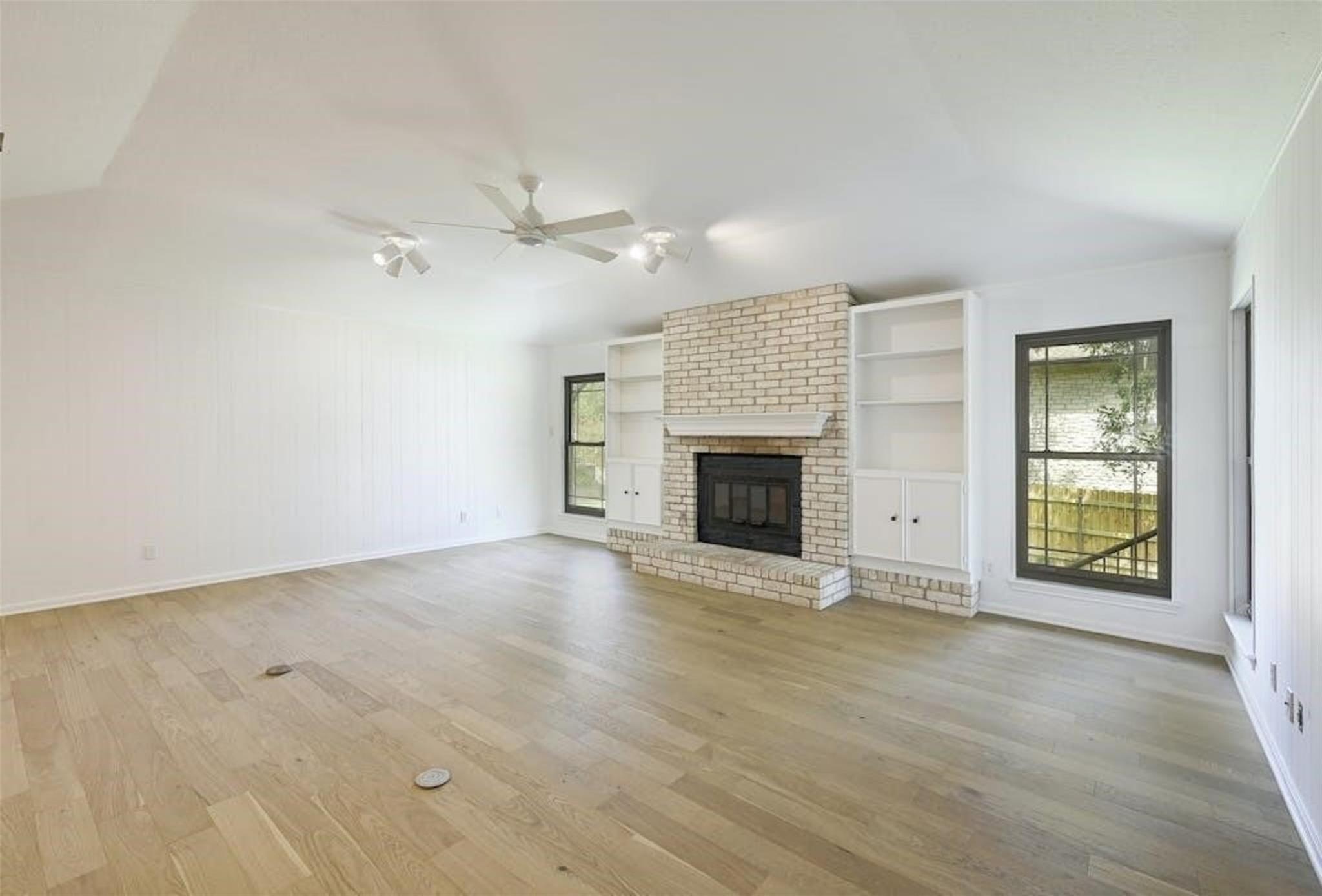 2115 Wychwood DR