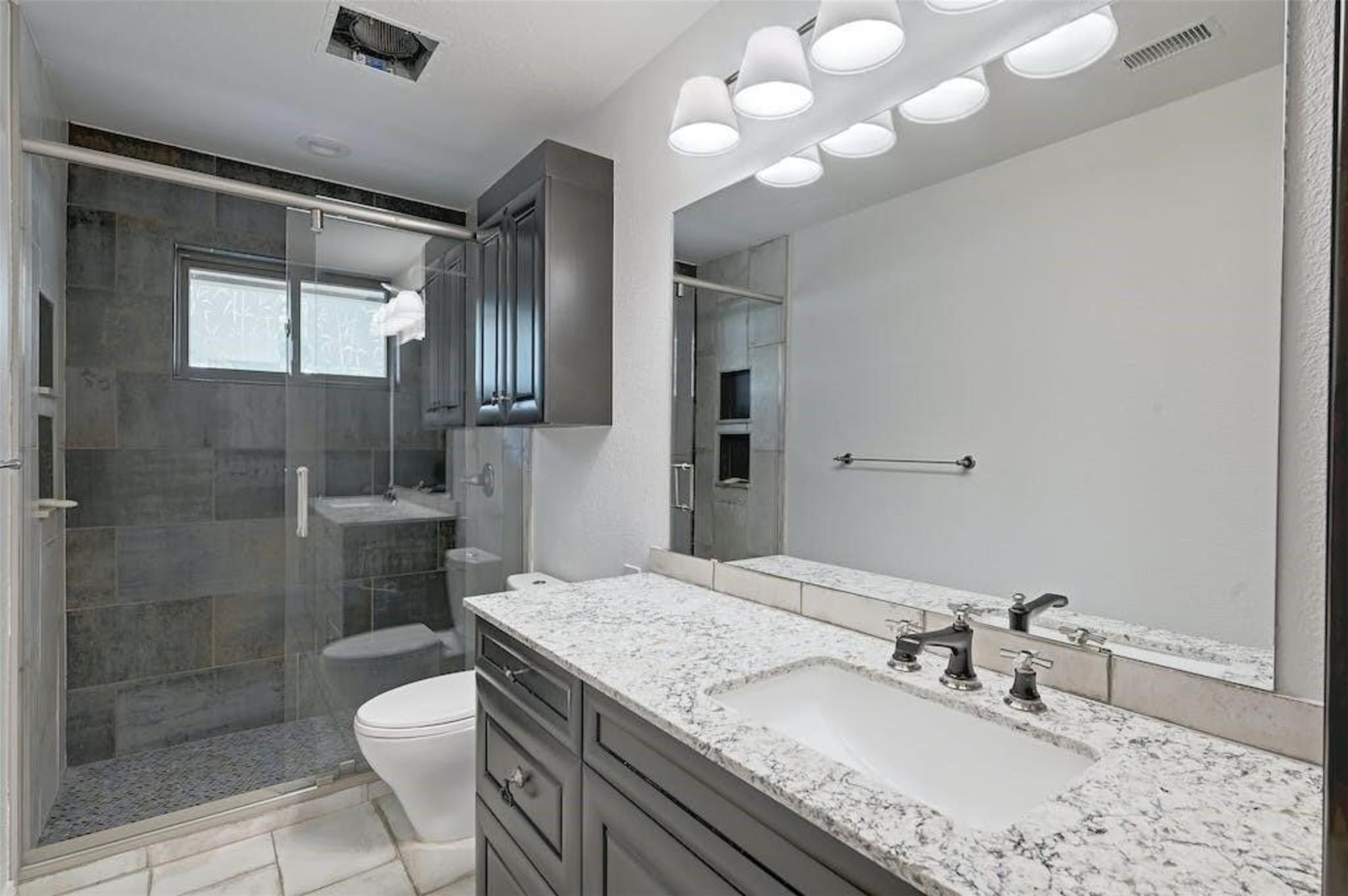 2115 Wychwood DR